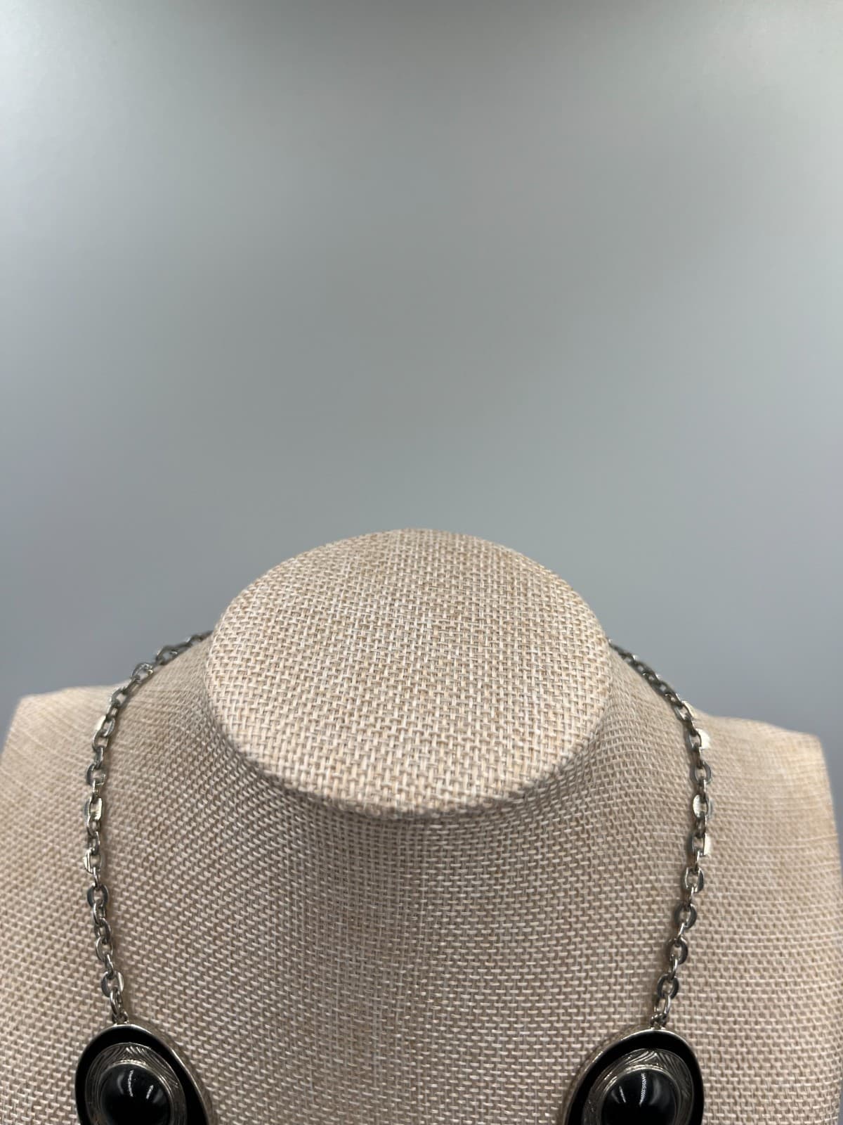 Vintage NY & Co Black Cabochon Statement Necklace Silver Tone Retro Goth Chunky - Thumbnail 2