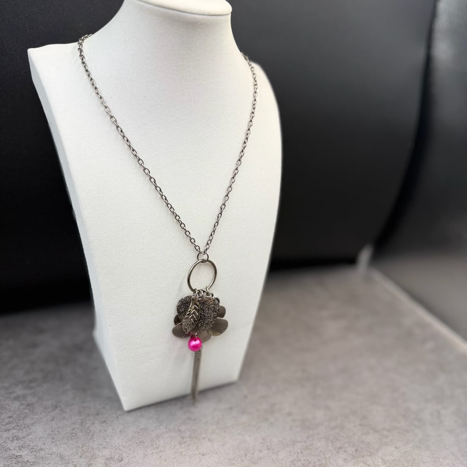 Vintage Gunmetal Tone Floral Flower Pink Bead Tassel Charms Drop Pendant - Thumbnail 5