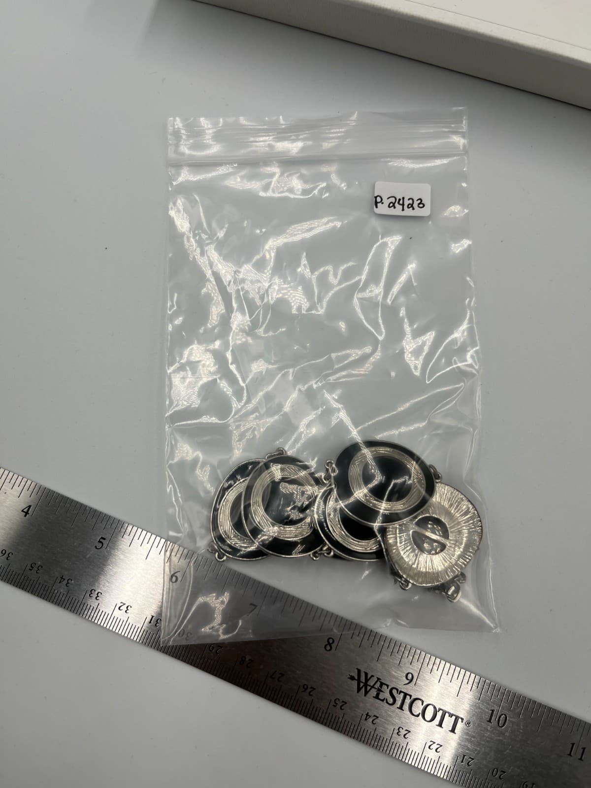 Vintage NY & Co Black Cabochon Statement Necklace Silver Tone Retro Goth Chunky - Thumbnail 9