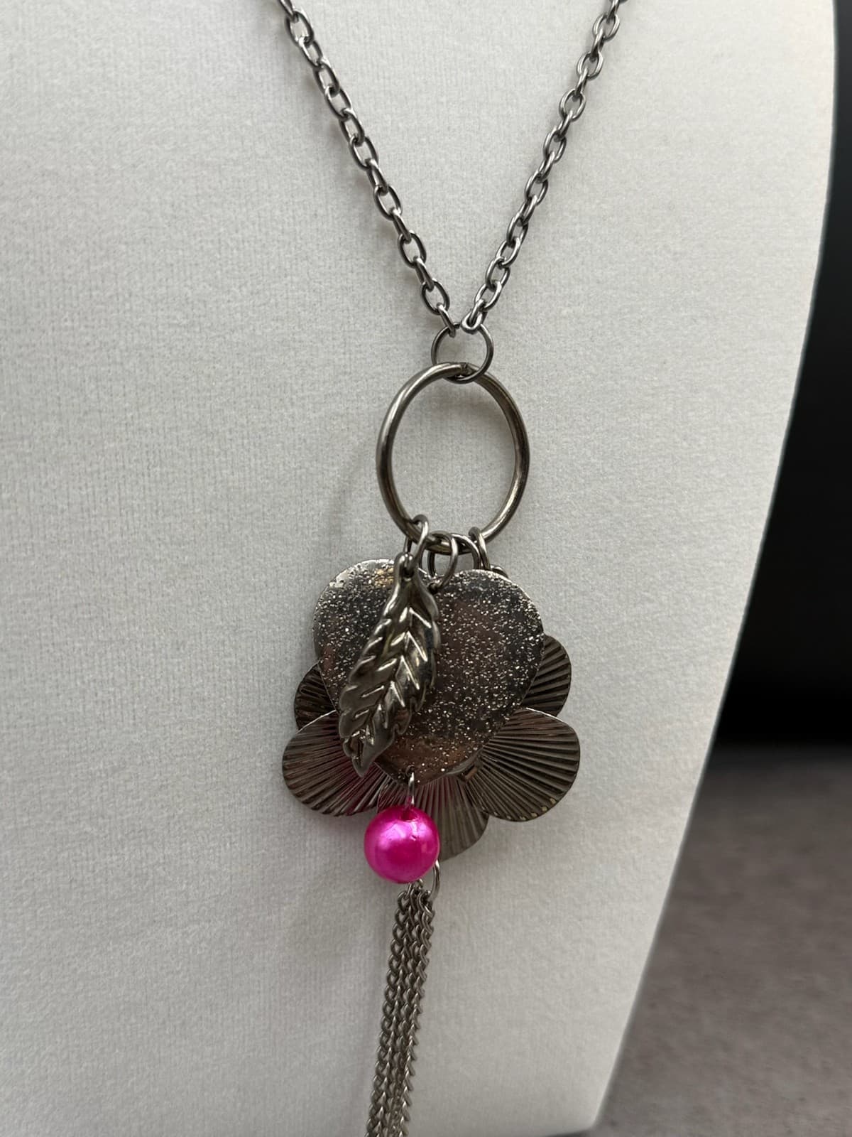 Vintage Gunmetal Tone Floral Flower Pink Bead Tassel Charms Drop Pendant - Thumbnail 7