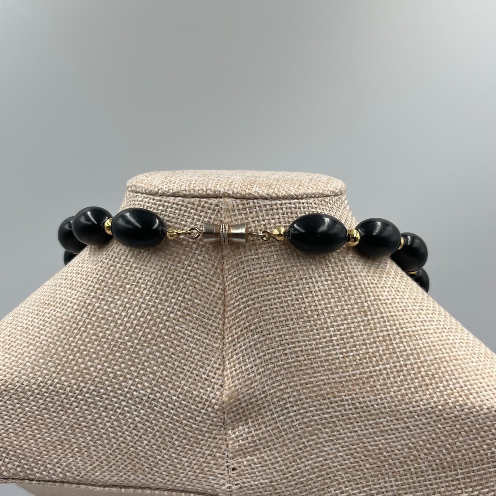 Vintage Black Beaded Necklace Gold Tone Spacers Barrel Clasp 24" Oval Beads MCM - Thumbnail 5