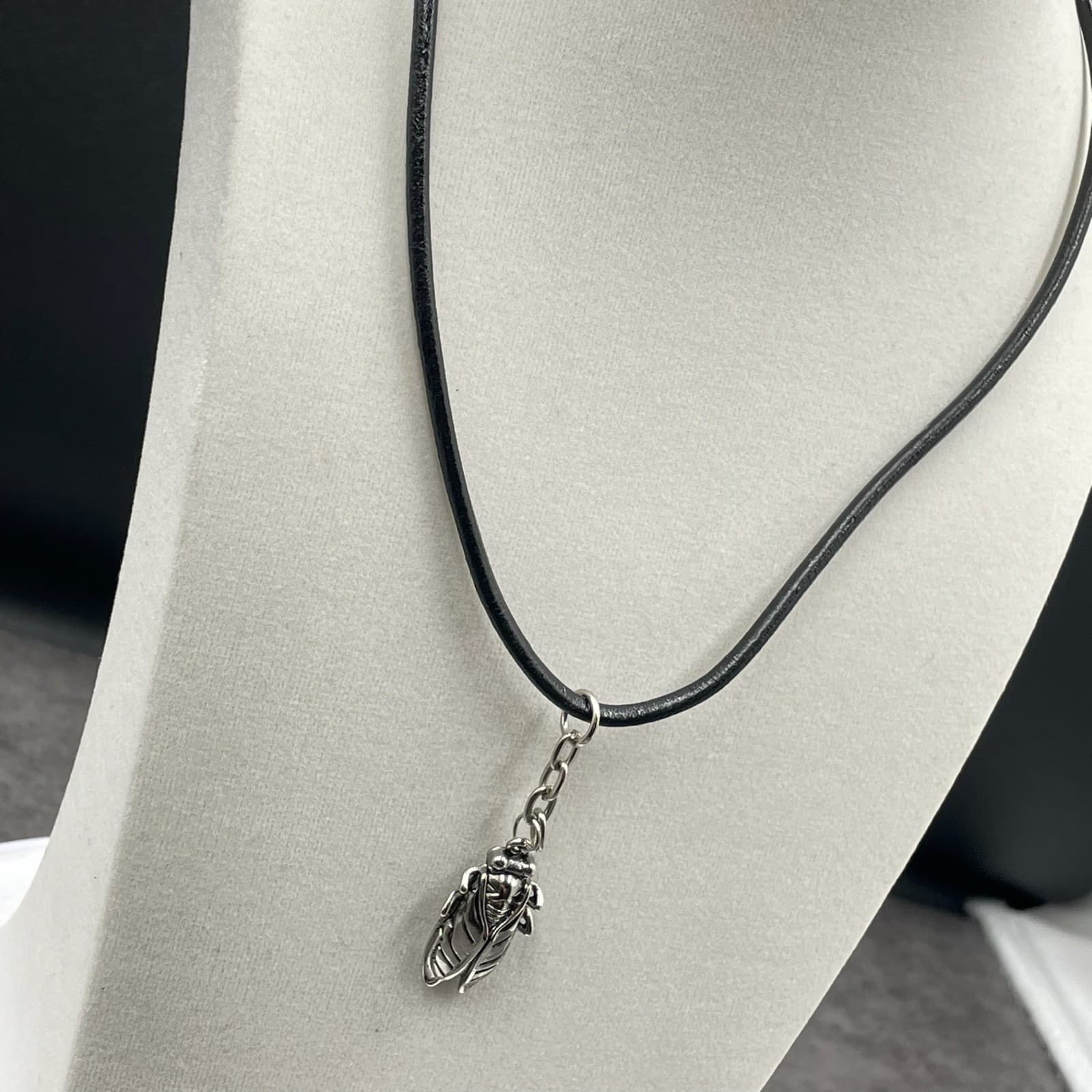 Vintage Black Leather Choker Silver-Toned Scarab Beetle Necklace - Size 17" - Thumbnail 13