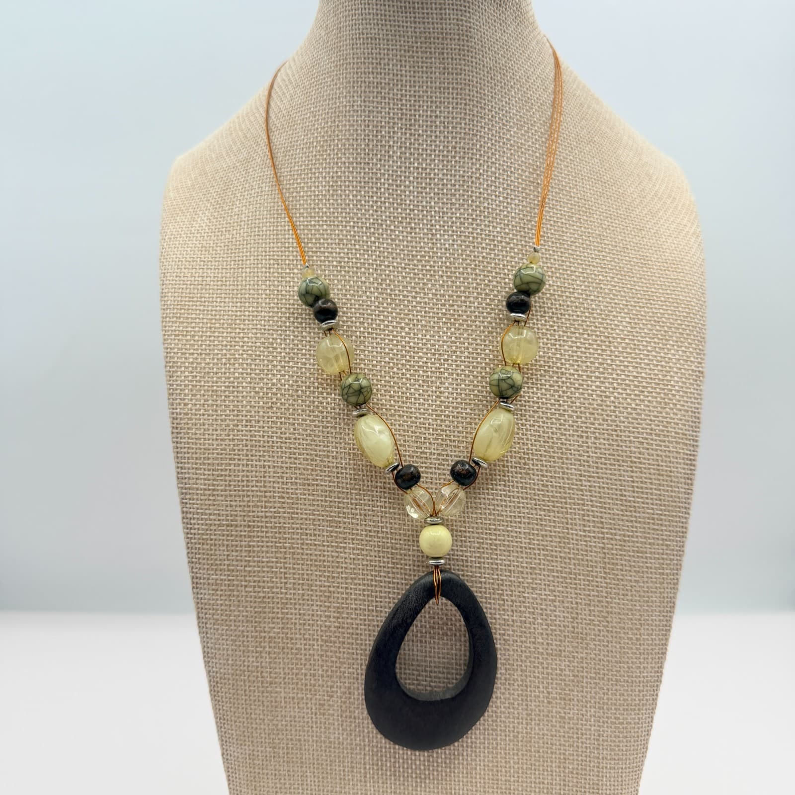 Vintage 90s Handcrafted Mixed Media Statement Necklace Wood & Serpentine Jewelry - Thumbnail 2