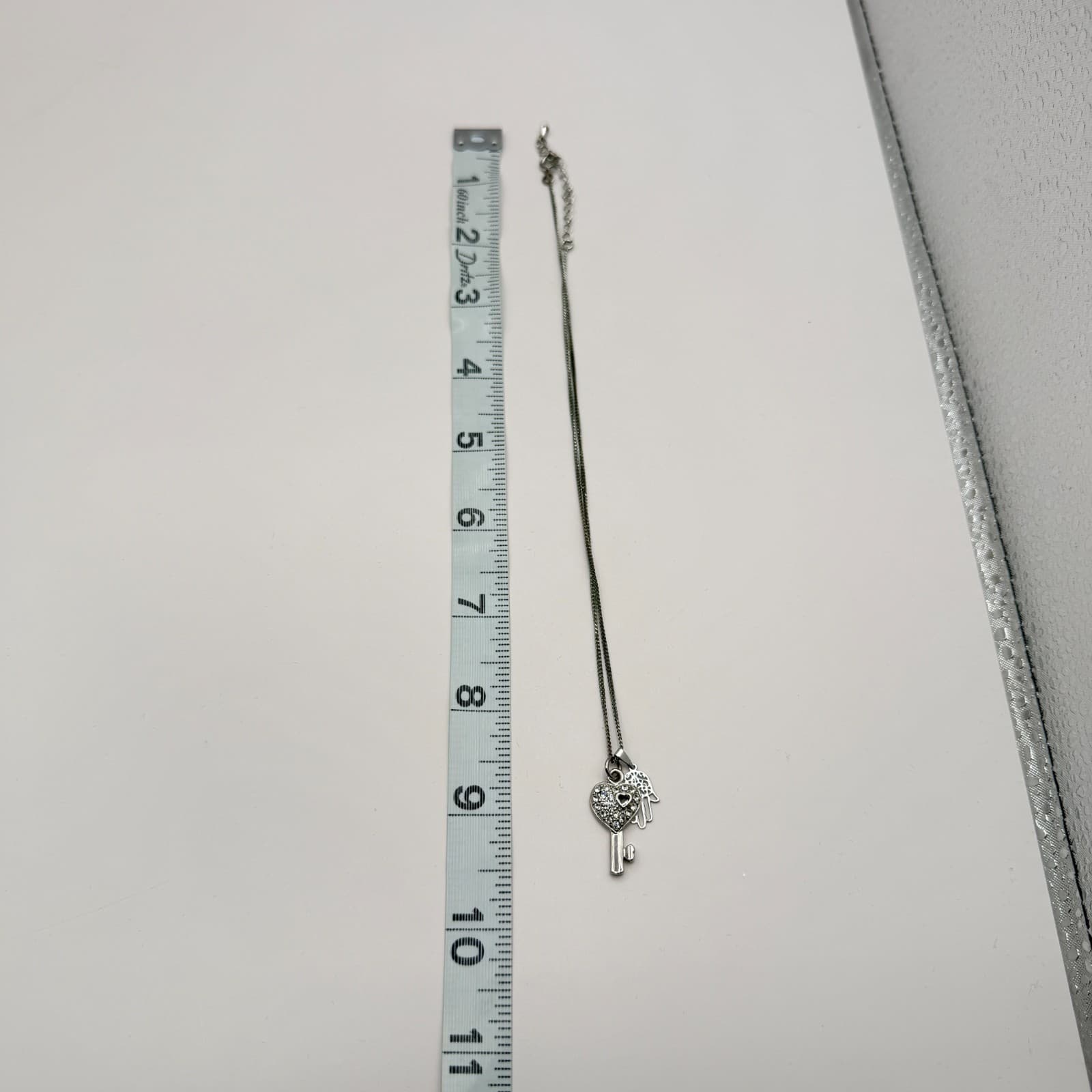 Vintage 80s Ornate Hamsa Hand Silver Tone Heart Key Amulet Statement Jewelry - Thumbnail 10