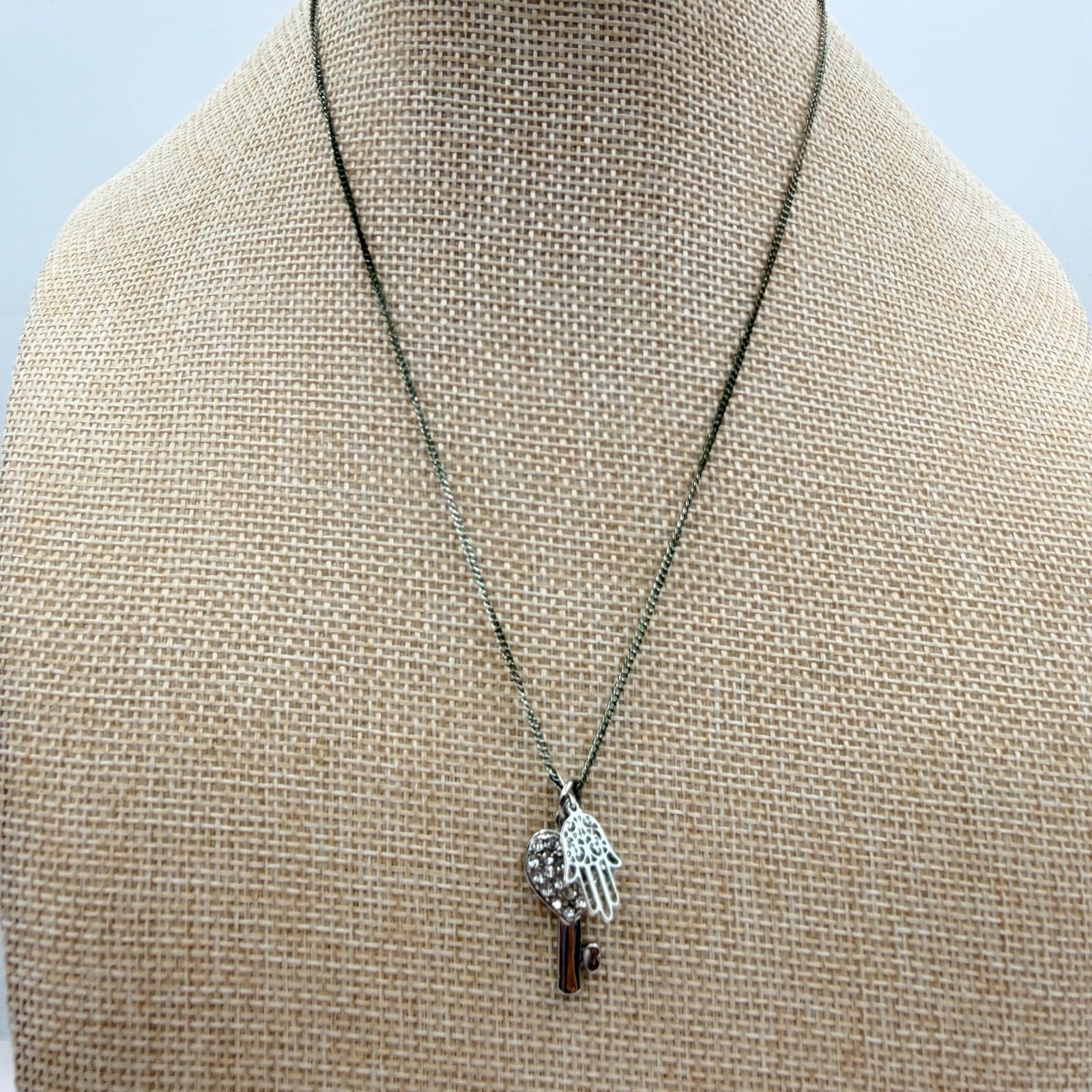 Vintage 80s Ornate Hamsa Hand Silver Tone Heart Key Amulet Statement Jewelry - Thumbnail 7