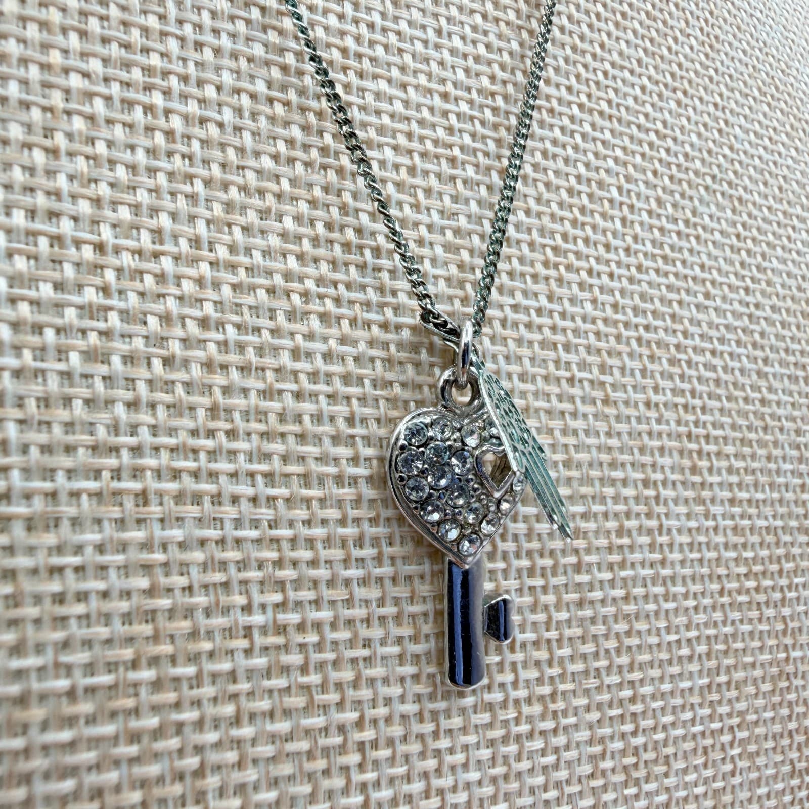 Vintage 80s Ornate Hamsa Hand Silver Tone Heart Key Amulet Statement Jewelry - Thumbnail 5