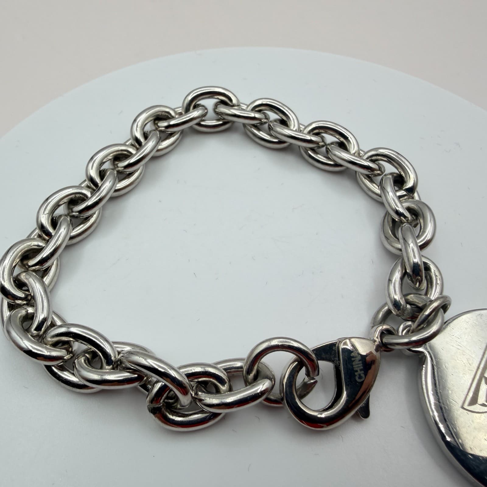 Vintage Y2k Silver Tone Chain Bracelet Engraved Round T Initial Charm Jewelry - Thumbnail 5