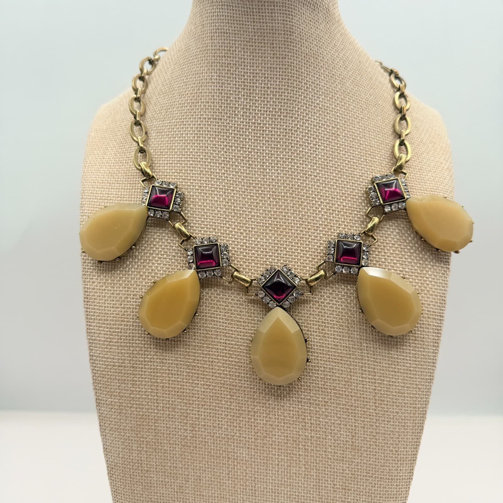 Vintage 80s Style Chunky Collar Necklace Rhinestone Halo Embellishments Jewelry - Image 1