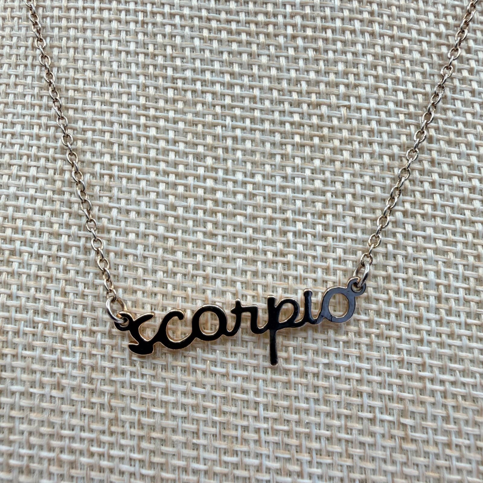 Vintage 80s Zodiac Script Nameplate Necklace Ornate Astrology Pendant Jewelry - Image 1