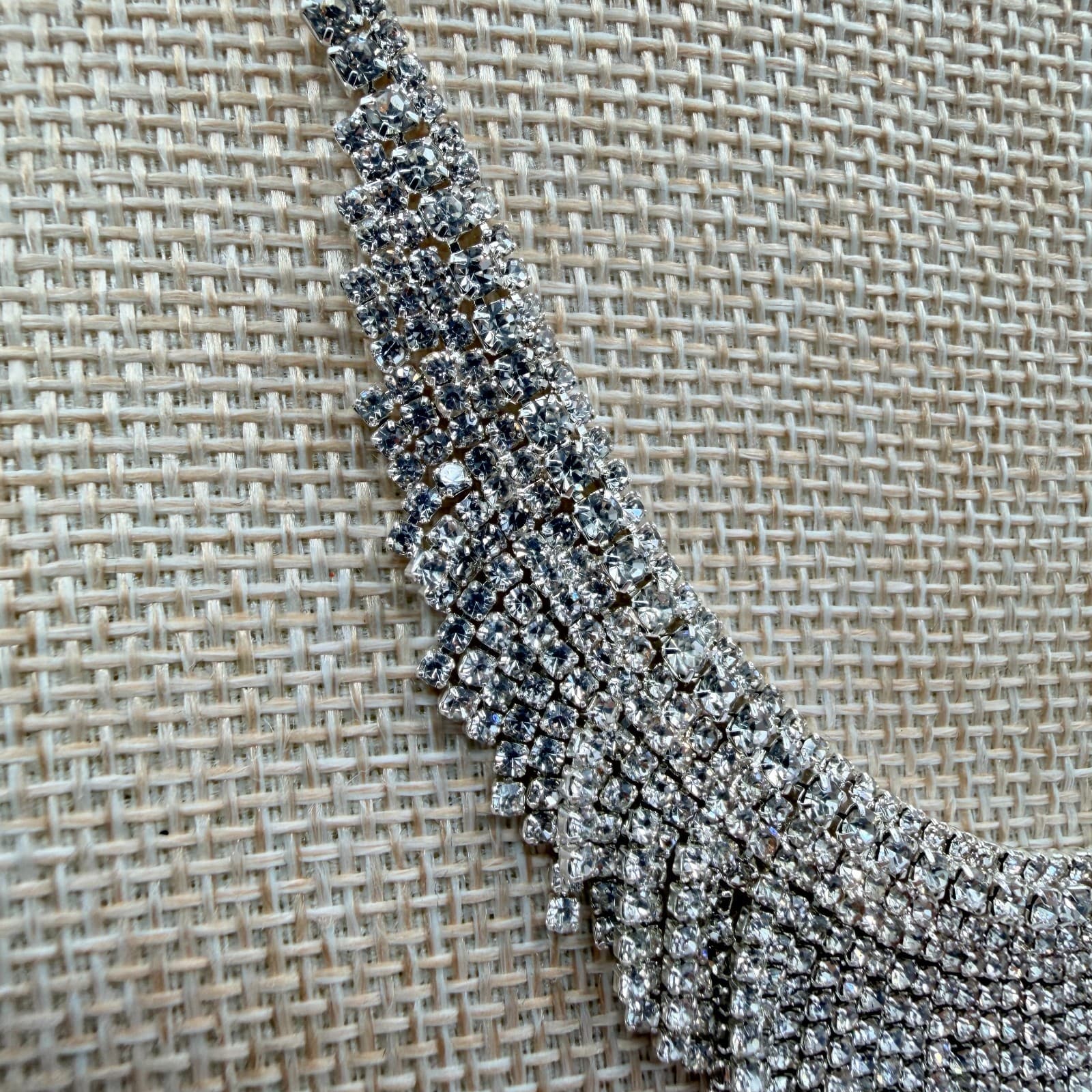 Vintage Y2K Silver Tone Bib Necklace Statement Retro Women's Classic Jewelry - Thumbnail 4