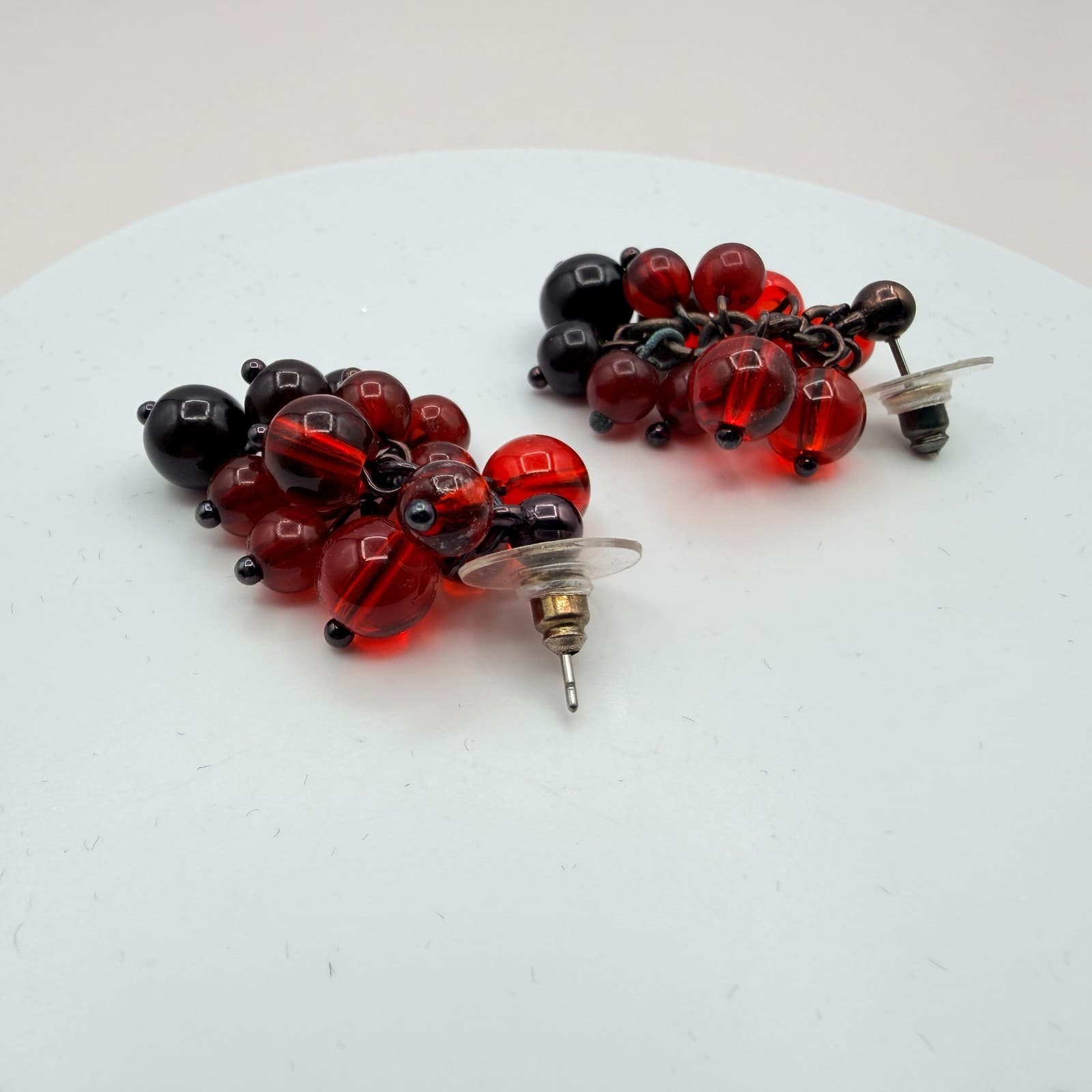 Vintage 80s Bohmian Garnet Glass Grape Cluster Dangle Earrings Statement Jewelry - Thumbnail 6