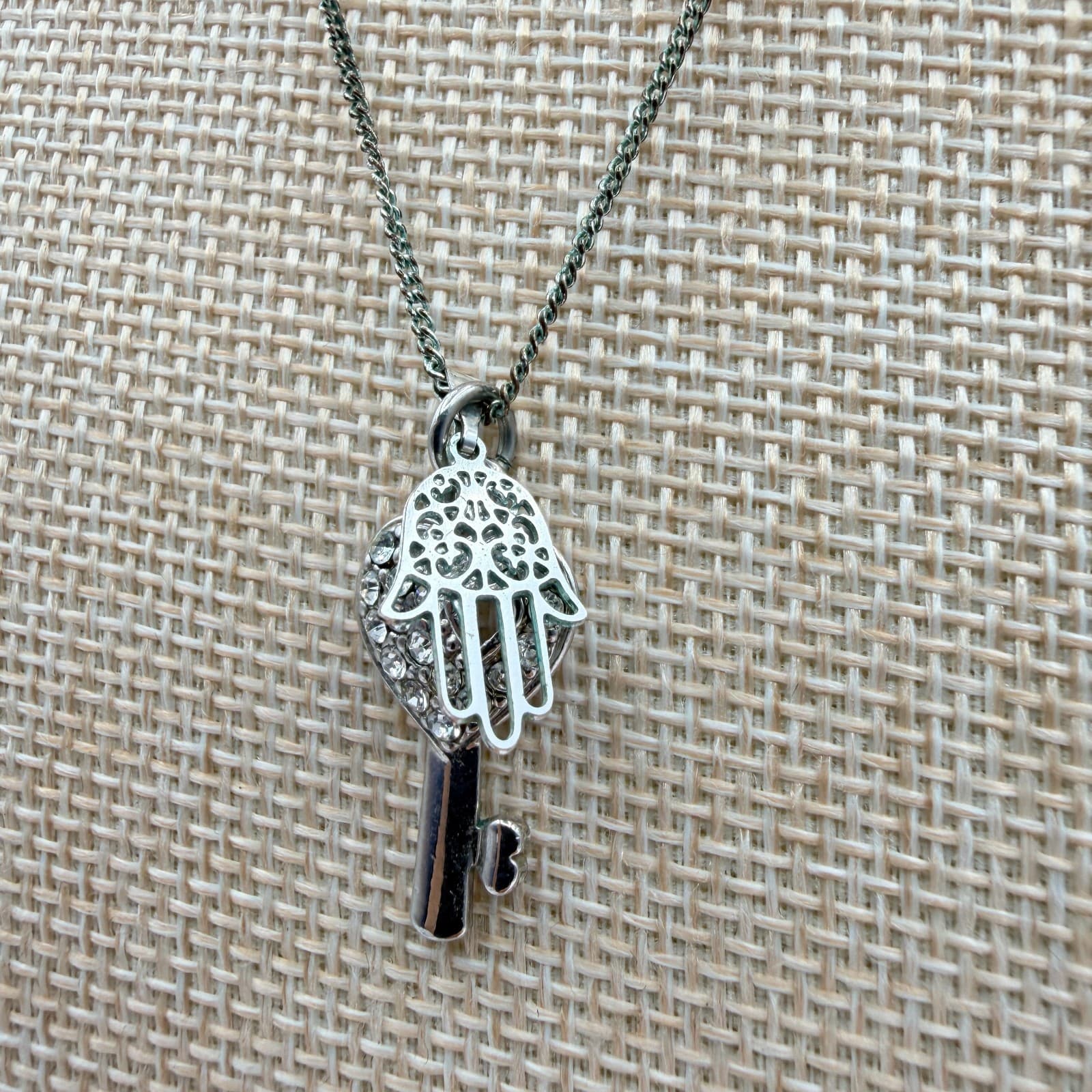 Vintage 80s Ornate Hamsa Hand Silver Tone Heart Key Amulet Statement Jewelry - Thumbnail 4