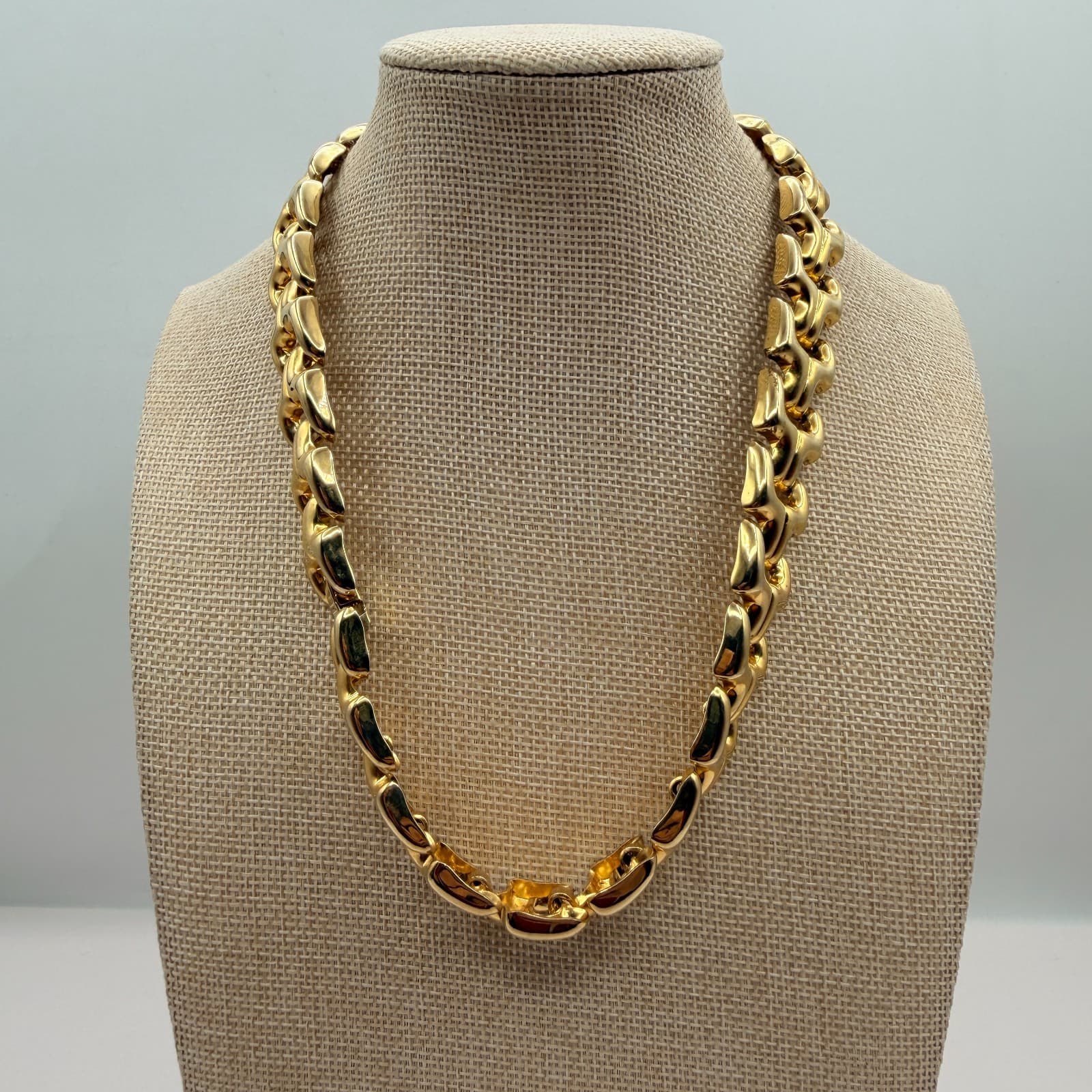 Vintage Y2K Gold Tone Interlocking Link Necklace Statement Women's Jewelry - Thumbnail 2