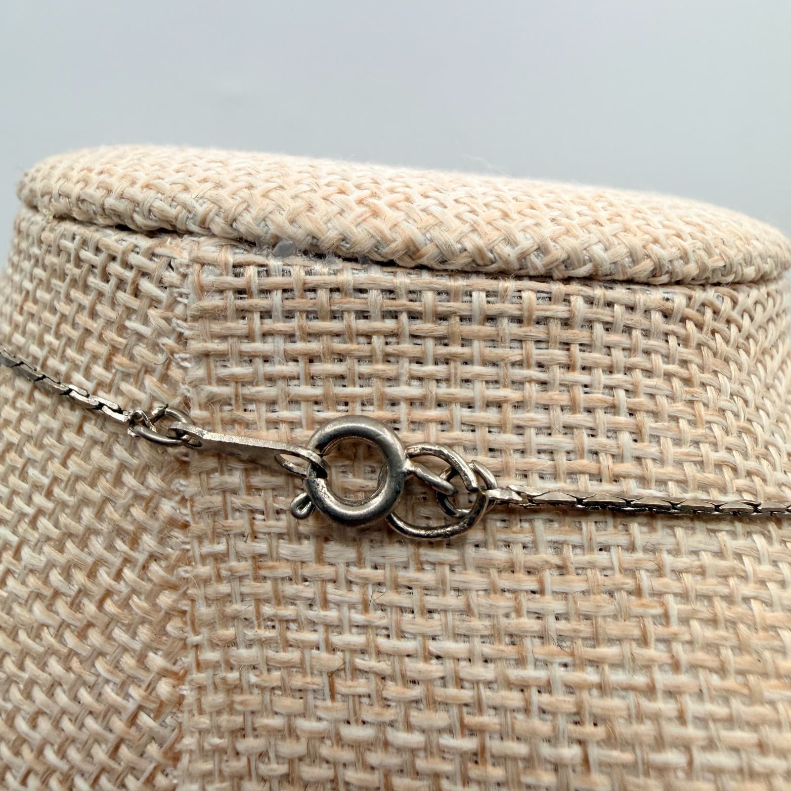 Vintage 90s Silver Tone Nativity Pendant Necklace Religious Women's Jewelry - Thumbnail 6