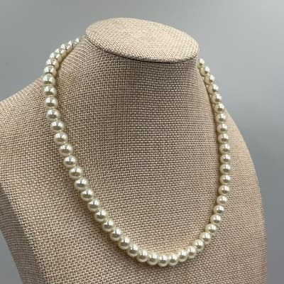 VTG Lot of 2 Mother Of Pearl Beaded Necklaces Ivory Classic Strand Jewelry Set - Thumbnail 4