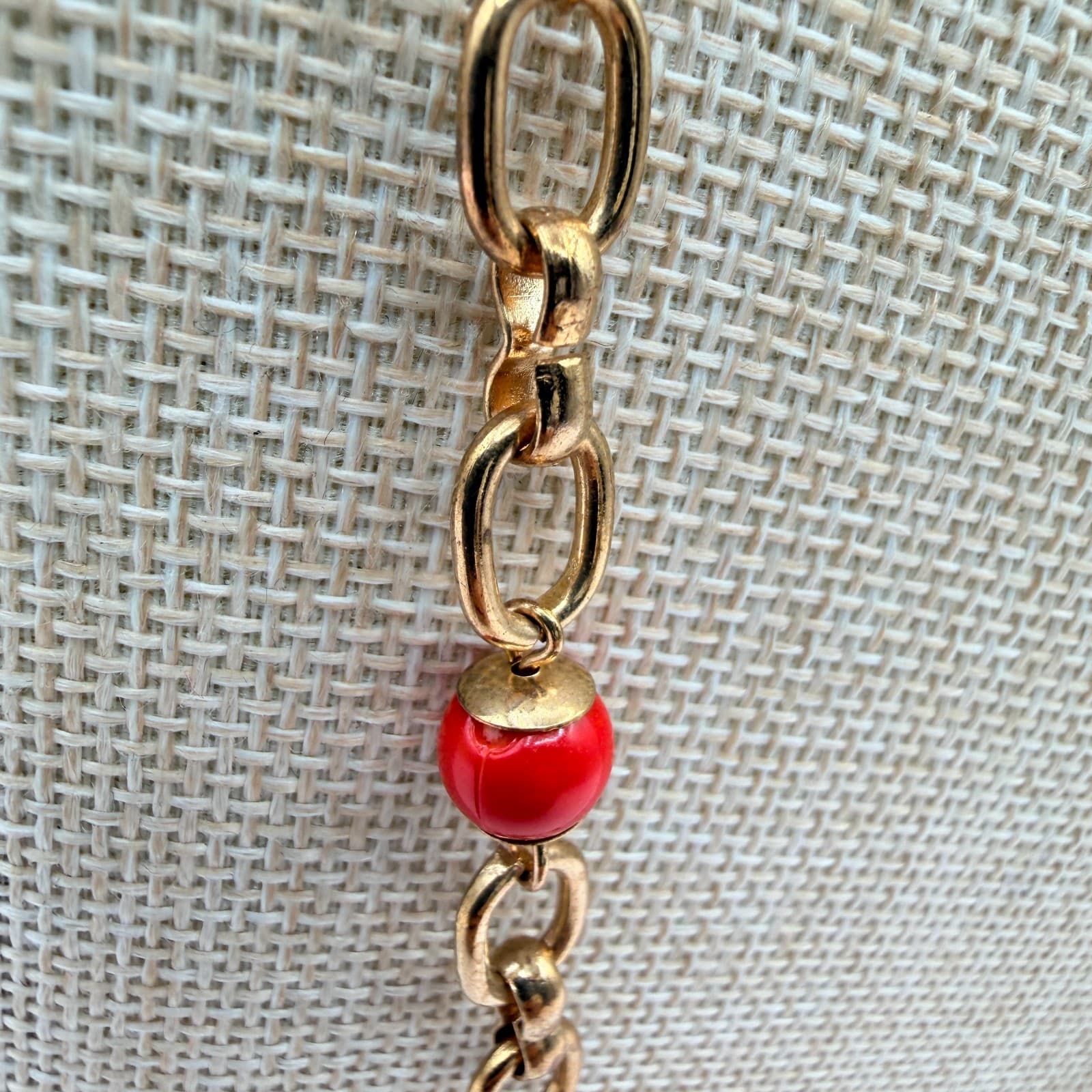 Vintage 90s Gold Tone Link Chain Red Beaded Necklace Women's Classic Jewelry - Thumbnail 6