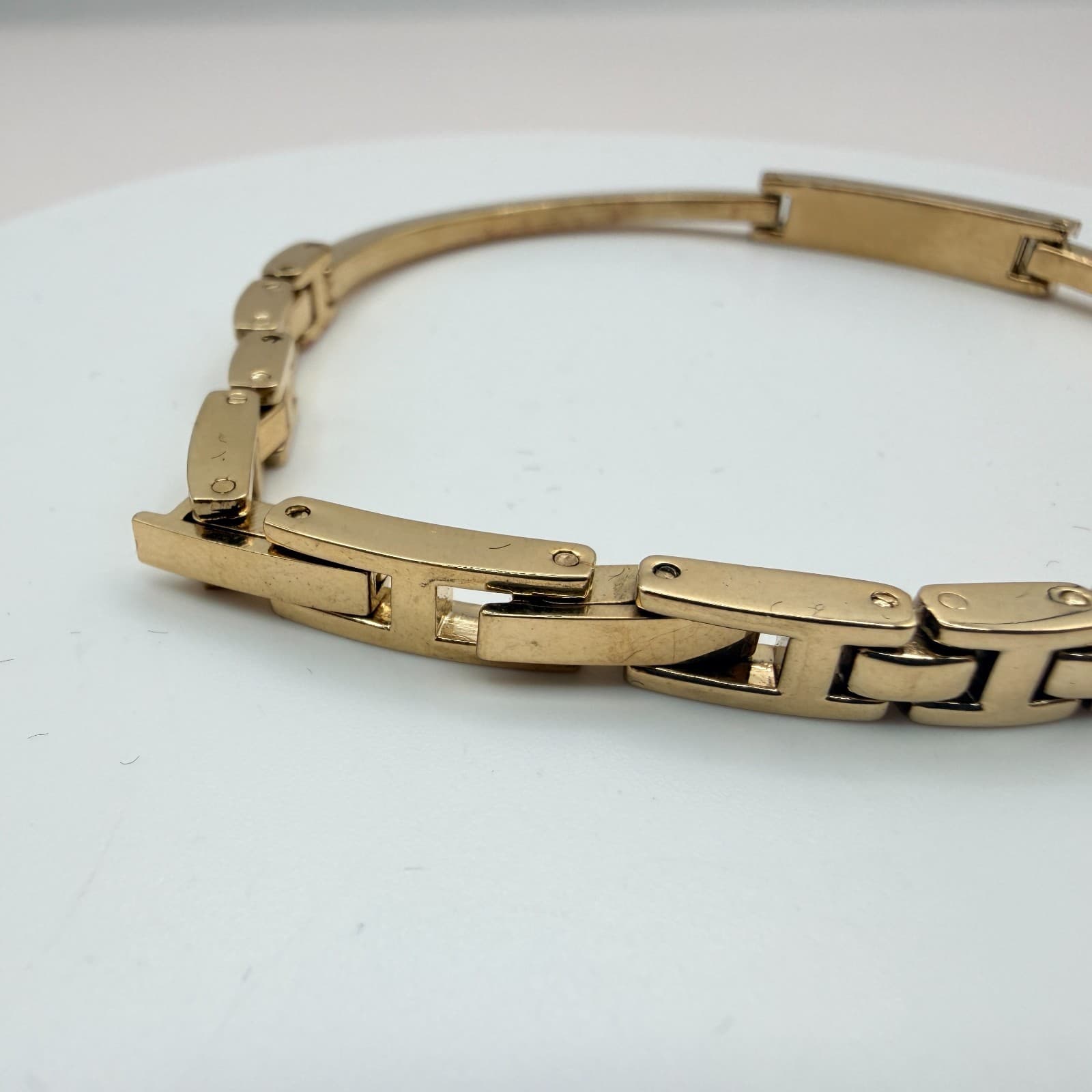 Vintage 80s Gold Tone Textured Spiral Knot Hinged Bangle Bracelet Boho Jewelry - Thumbnail 4