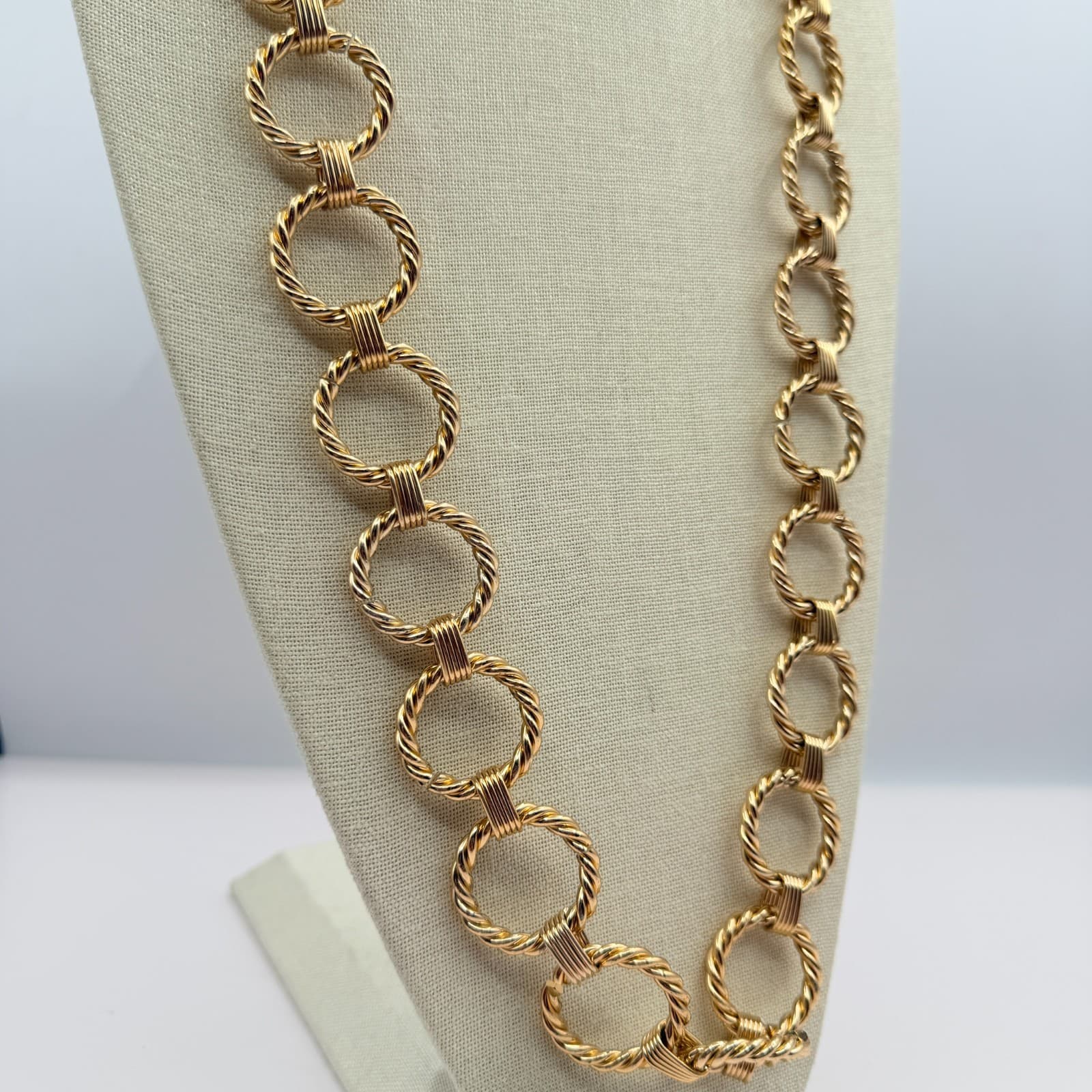 Vintage Y2K Gold Tone Textured Circle link Chain Necklace Women's Jewelry - Thumbnail 8