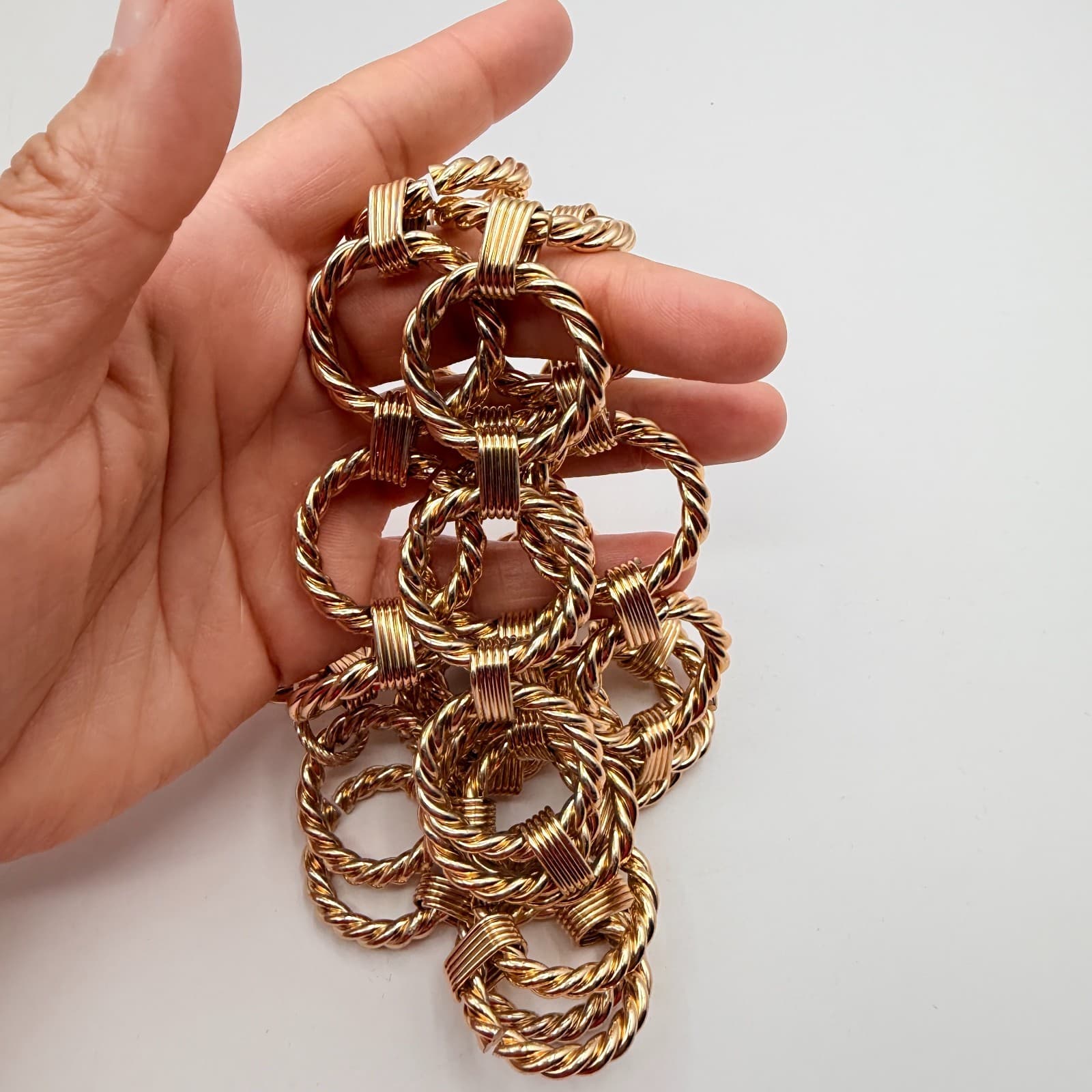 Vintage Y2K Gold Tone Textured Circle link Chain Necklace Women's Jewelry - Thumbnail 9