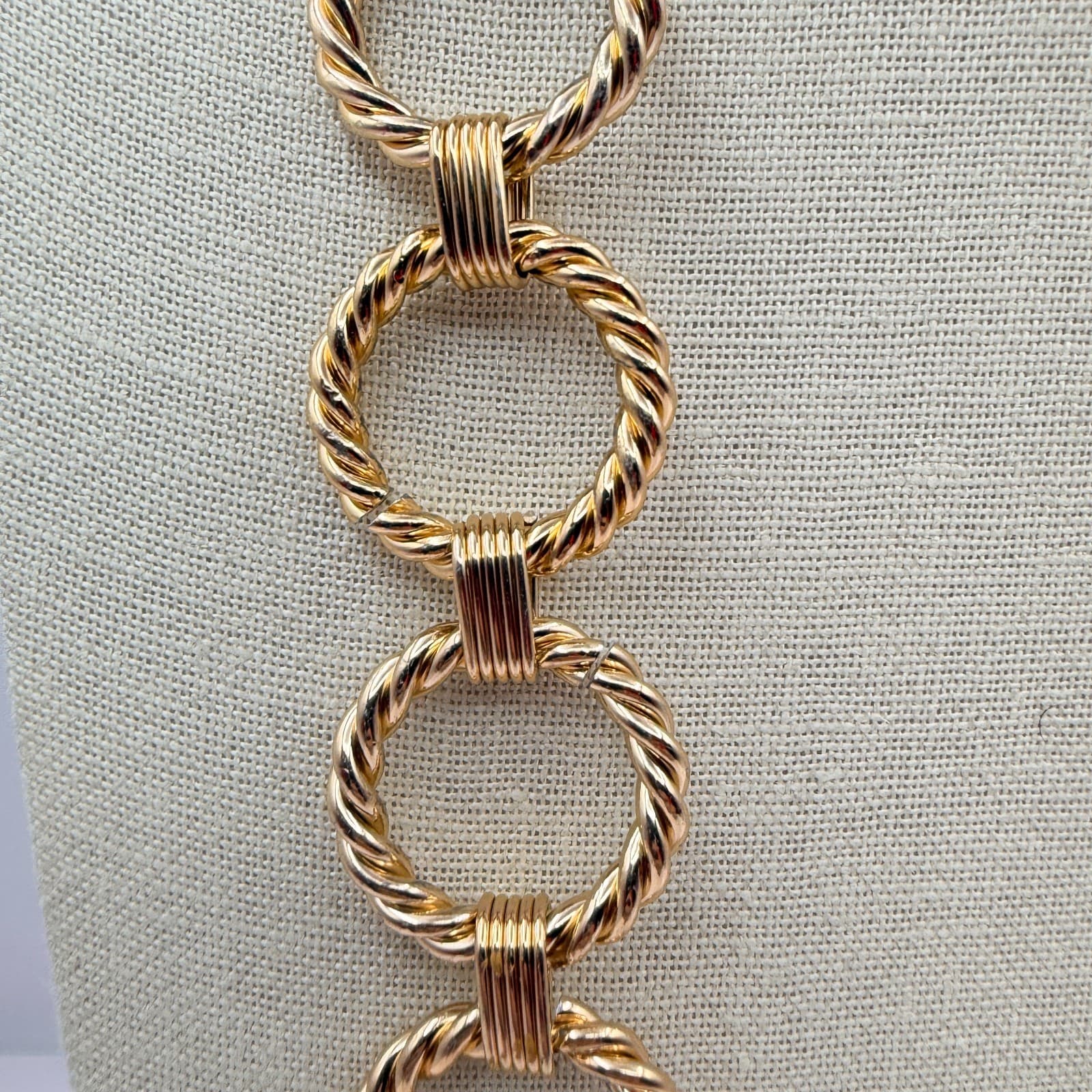 Vintage Y2K Gold Tone Textured Circle link Chain Necklace Women's Jewelry - Thumbnail 7