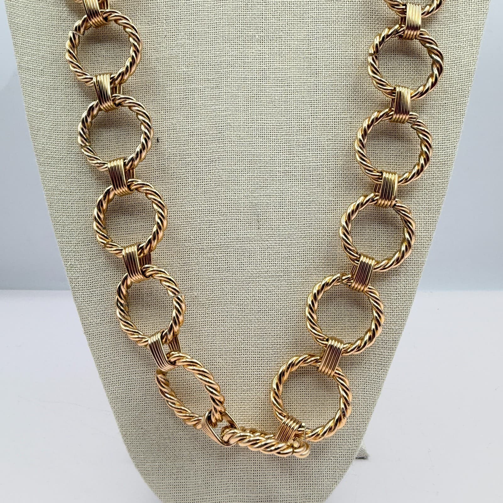 Vintage Y2K Gold Tone Textured Circle link Chain Necklace Women's Jewelry - Thumbnail 3