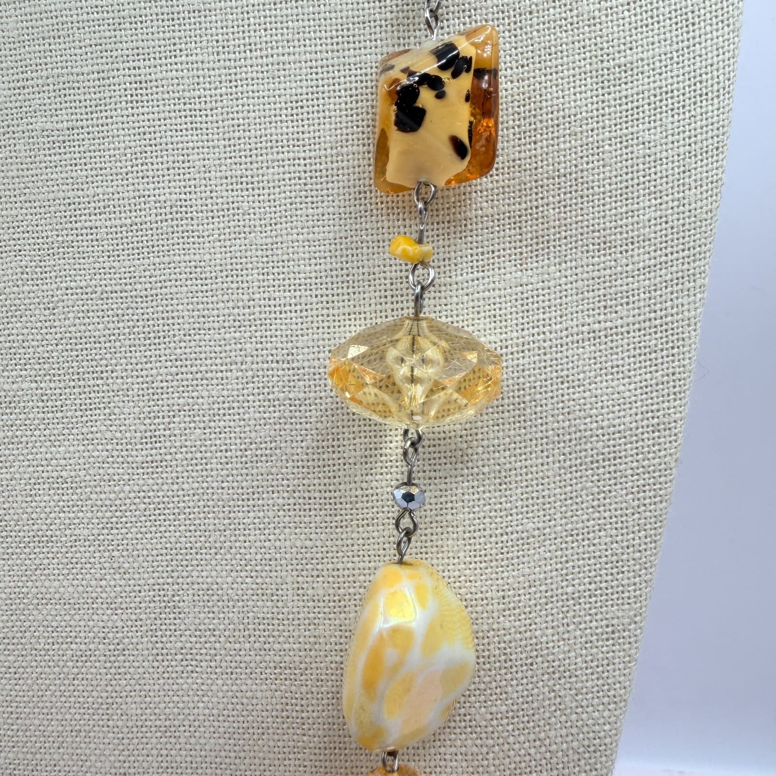 Vintage Y2K Chunky Amber Yellow Faux Resin Beaded Statement Necklace Jewelry - Thumbnail 4