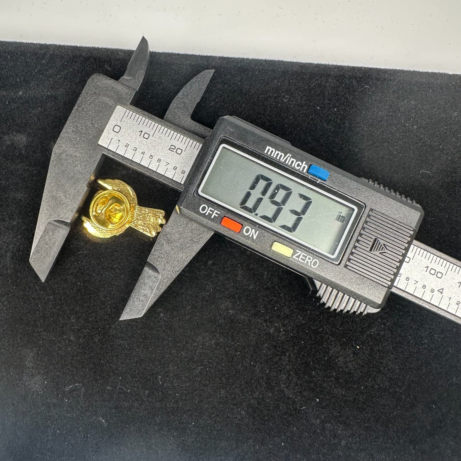 Vintage Goldtone Angel Brooch Pin – Praying Guardian Angel Jewelry - Thumbnail 3