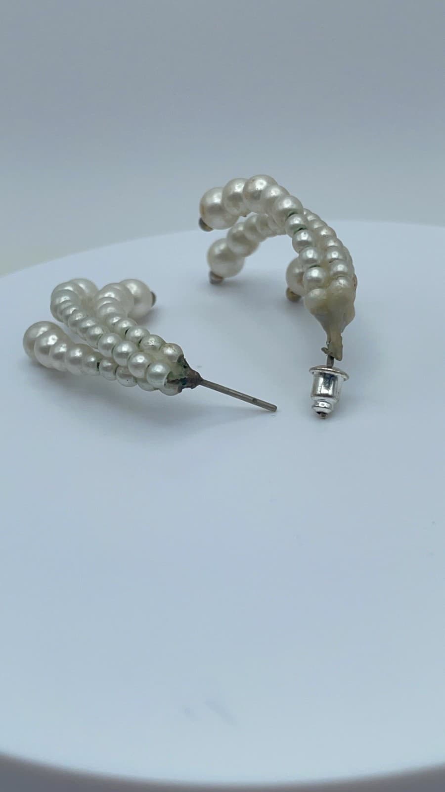 VTG 1980s Gold Tone Cream Mother Of Pearls Multi-Strand J-Hoops Dangle Earrings - Thumbnail 3