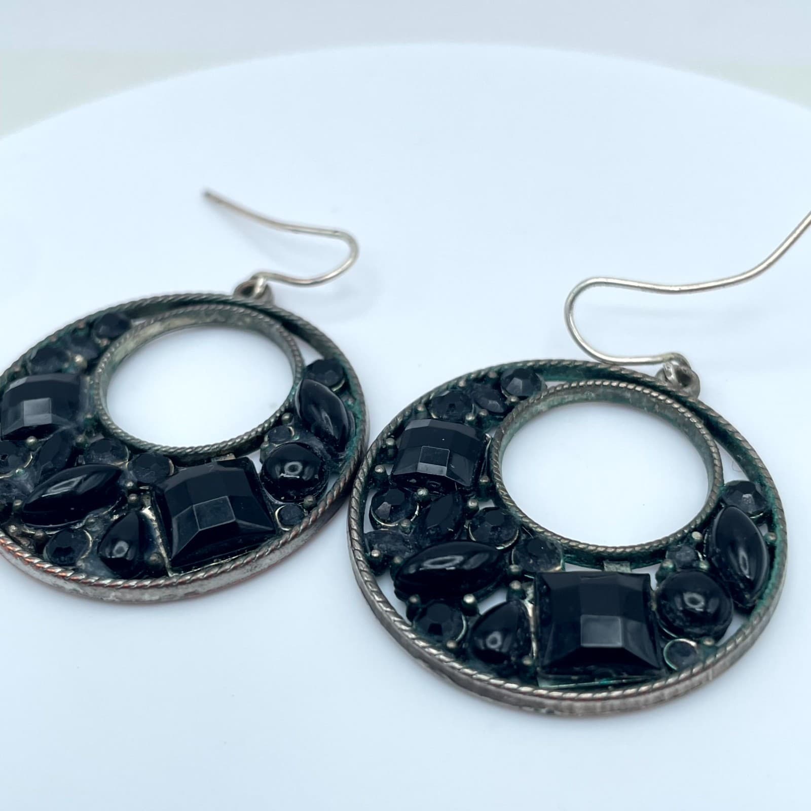 Vintage Silver-Tone Retro Gothic Faceted Onyx Beads Hoop Dangle Hook Earrings - Thumbnail 2