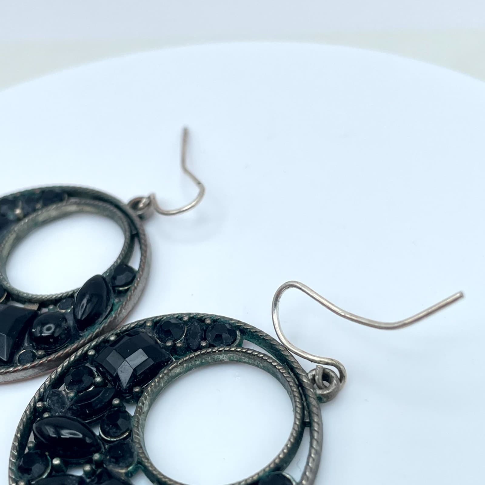 Vintage Silver-Tone Retro Gothic Faceted Onyx Beads Hoop Dangle Hook Earrings - Thumbnail 8