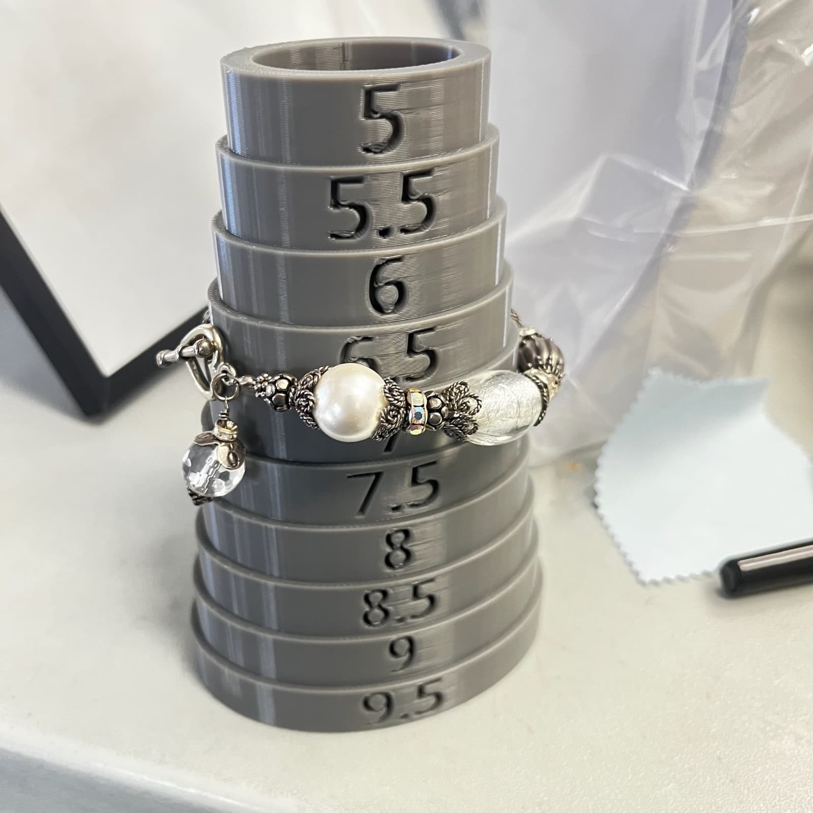 Vintage Elegant Silver Tone Pearl Crystal Bead Bead Heart Toggle Clasp Bracelet - Thumbnail 7