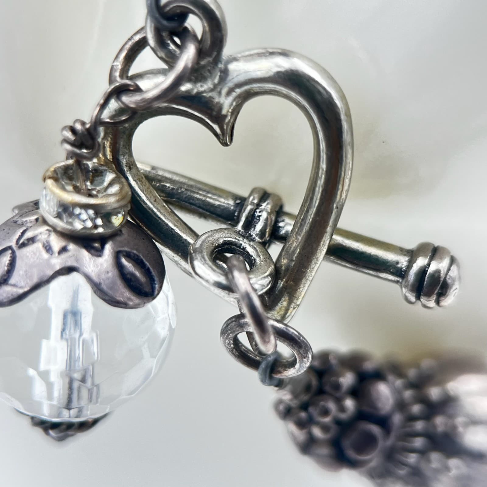 Vintage Elegant Silver Tone Pearl Crystal Bead Bead Heart Toggle Clasp Bracelet - Thumbnail 6