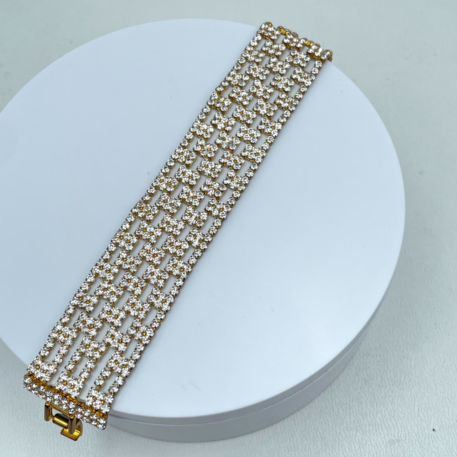 Vintage Retro Gold-Tone Classic Hollywood Glamour Prong Rhinestone Cuff Bracelet - Image 1