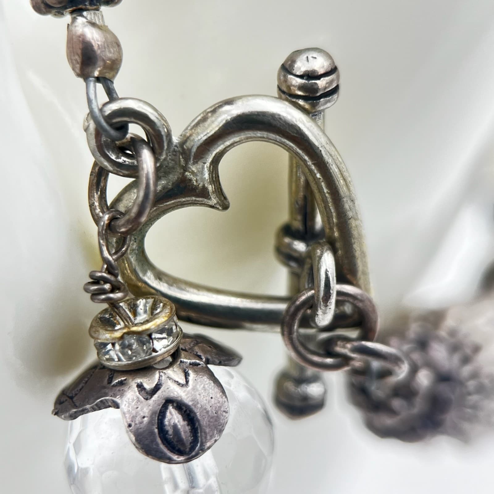Vintage Elegant Silver Tone Pearl Crystal Bead Bead Heart Toggle Clasp Bracelet - Thumbnail 4