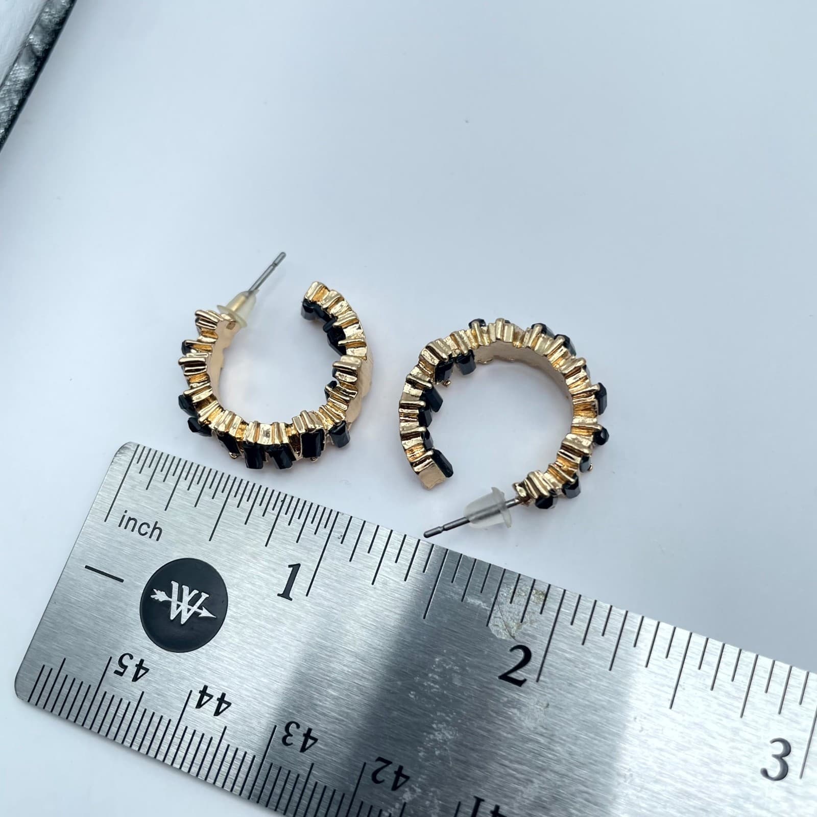 Y2K Gold-Tone Classic Huggie Style Bezel Black Faceted Glass Beads Hoop Earrings - Thumbnail 2