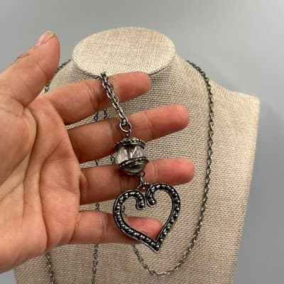 Vintage Y2K Silver Tone Heart Pendant Necklace Earrings Set Glass Bead Dangle - Thumbnail 6