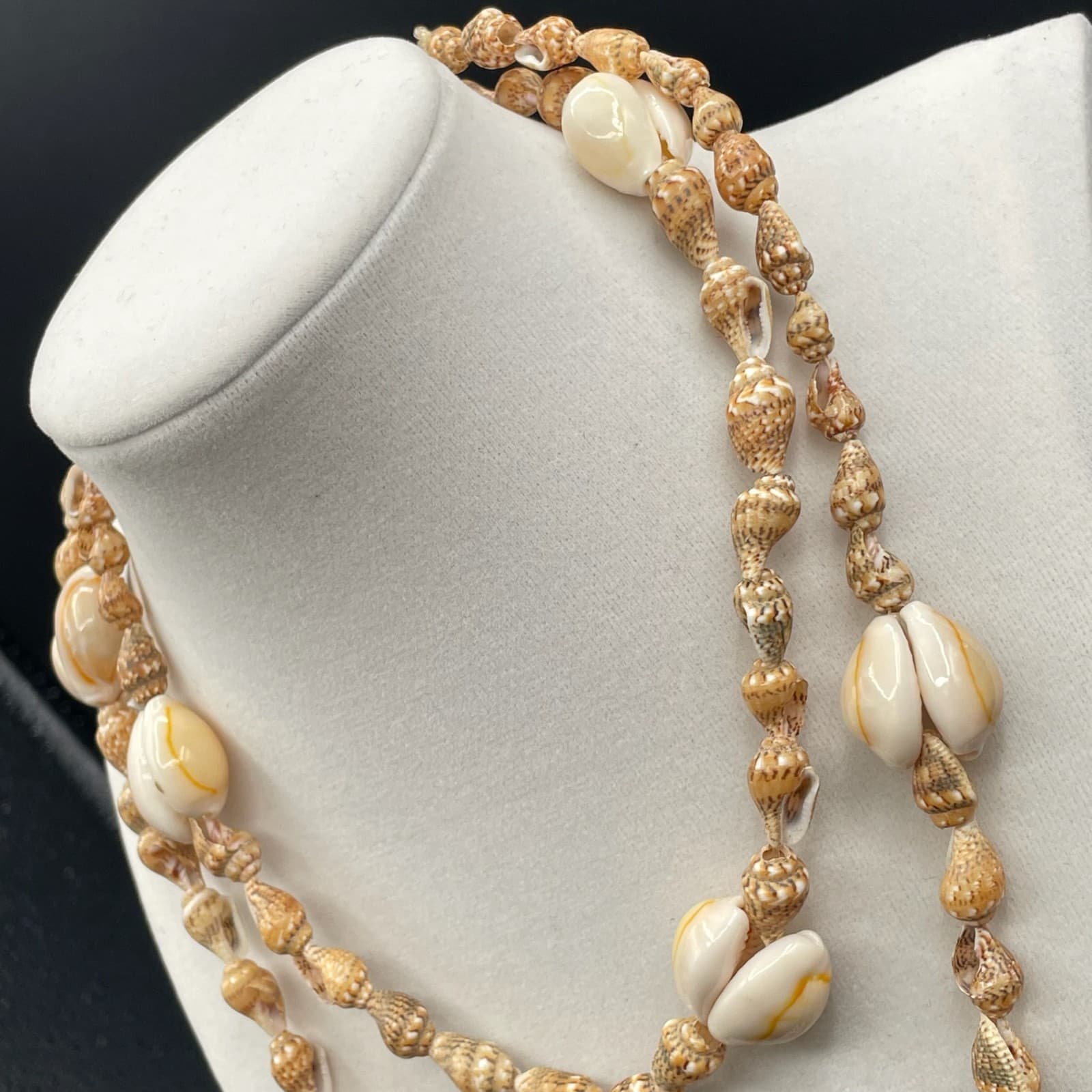 Vintage Handmade Womens Ivory Cowrie Shell 17.5" Long Fashion Necklace - Thumbnail 6