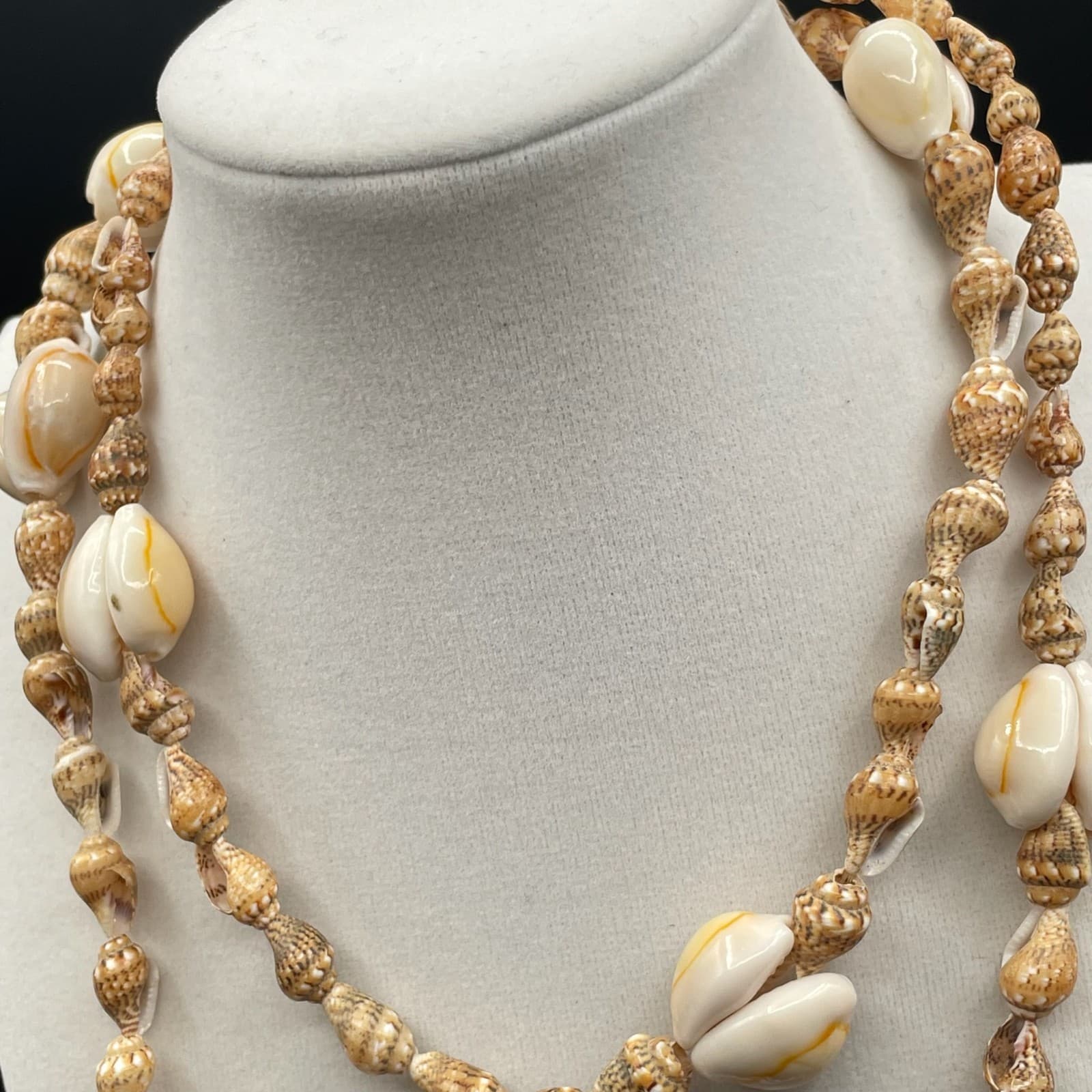 Vintage Handmade Womens Ivory Cowrie Shell 17.5" Long Fashion Necklace - Thumbnail 5