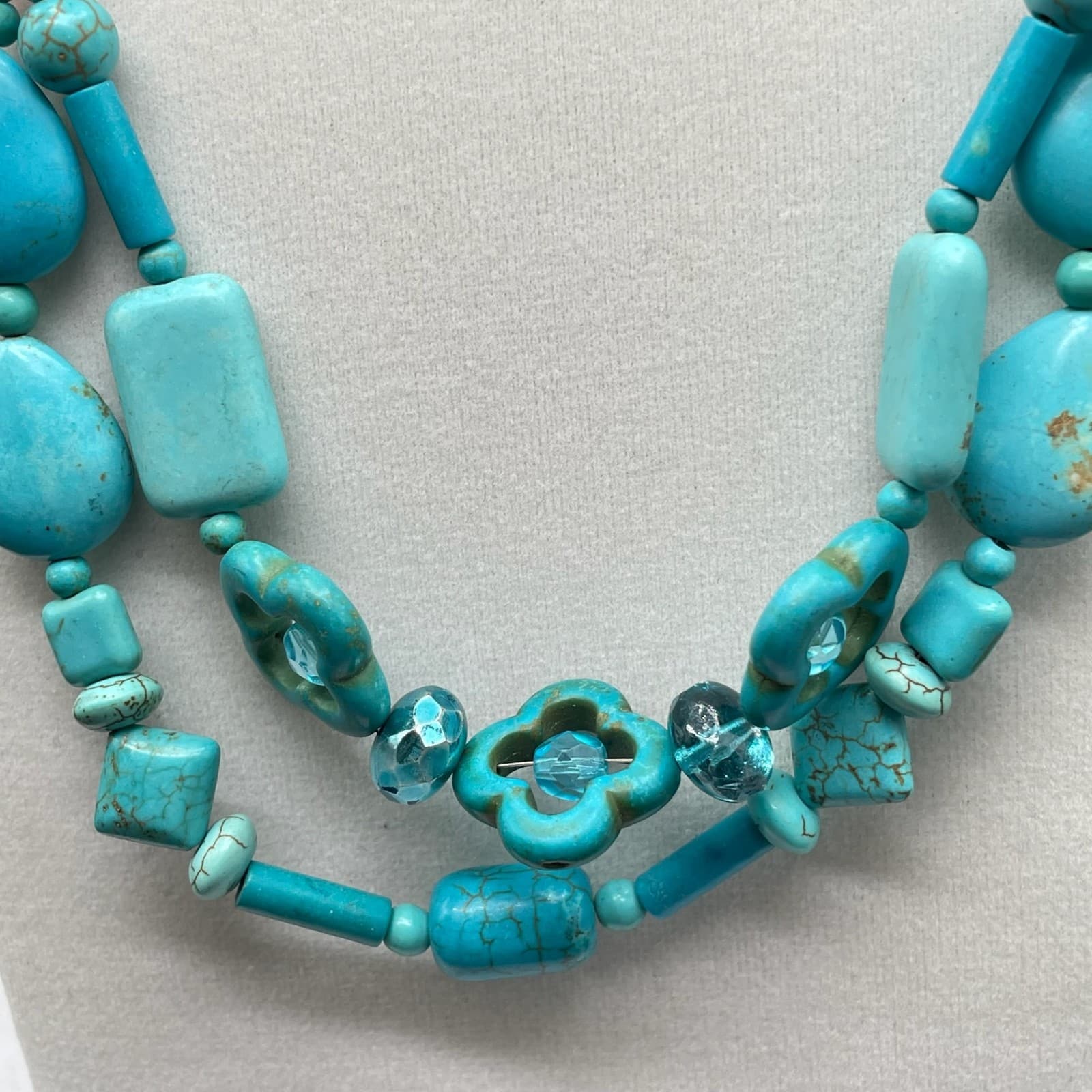 Vintage Trending Teal Cross Sign Howlite Turquoise and Coral Beaded Pendant - Thumbnail 11