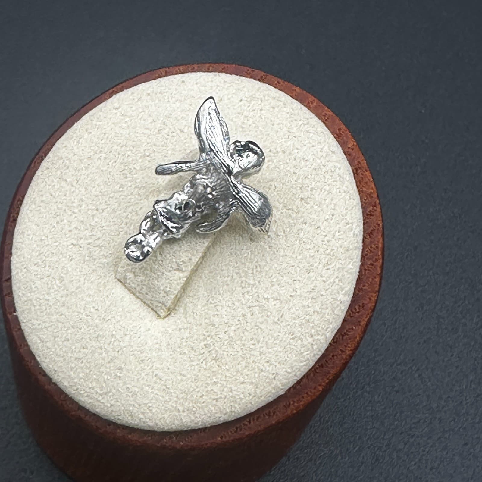 Vintage Silvertone Cherub Lapel Pin – Angel Winged Baby Brooch - Thumbnail 4