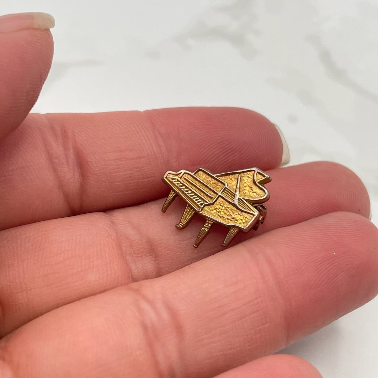 Vintage Grand Piano Brooch Pin Gold Tone Music Instrument Novelty Mini Lapel - Thumbnail 3
