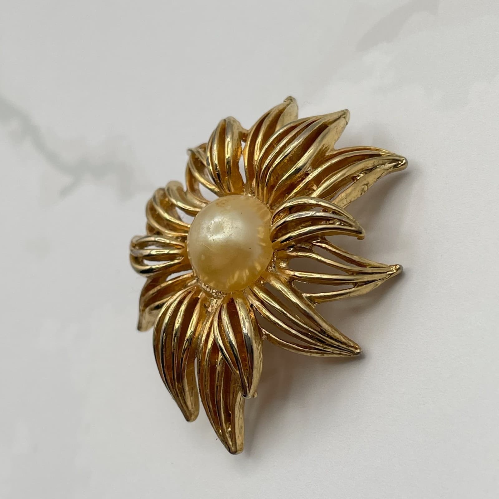 Vintage VTG Gold Tone Chain Necklace Rectangular Multi-Color Pendant 18 - Image 1