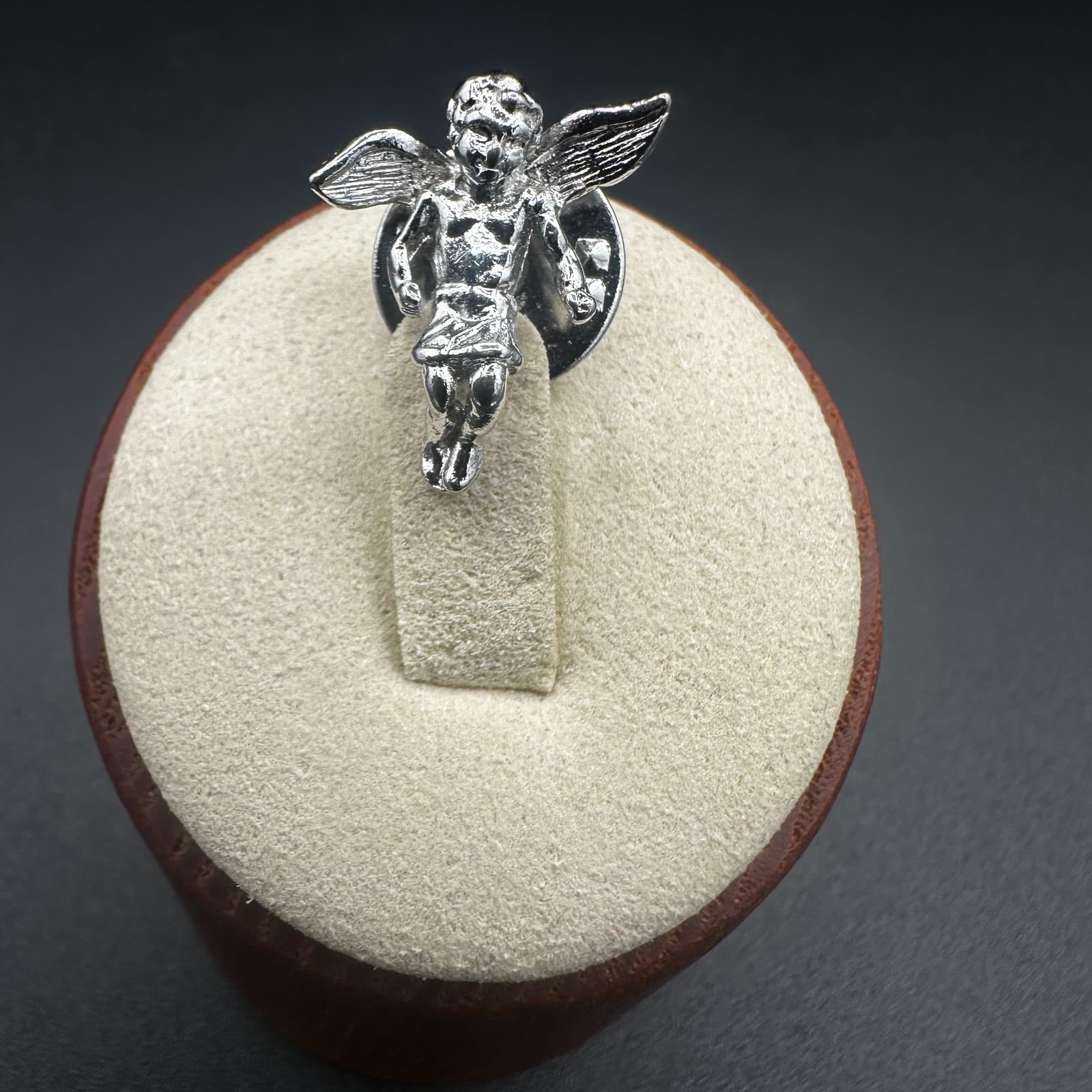 Vintage Silvertone Cherub Lapel Pin – Angel Winged Baby Brooch - Image 1