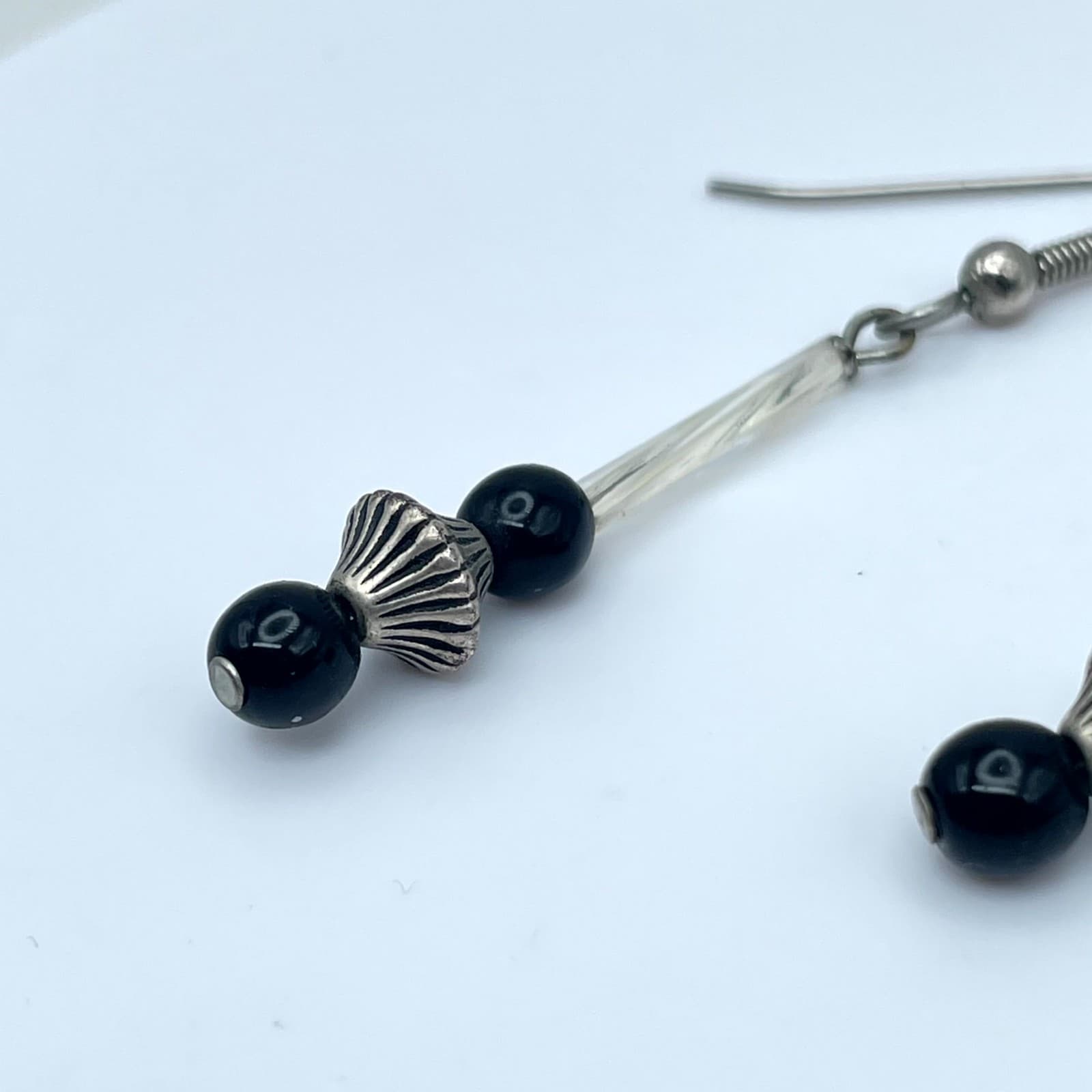 Vintage Silver-Tone Classic Modernist Boho Black Bead Linear Dangle Hook Earring - Thumbnail 5