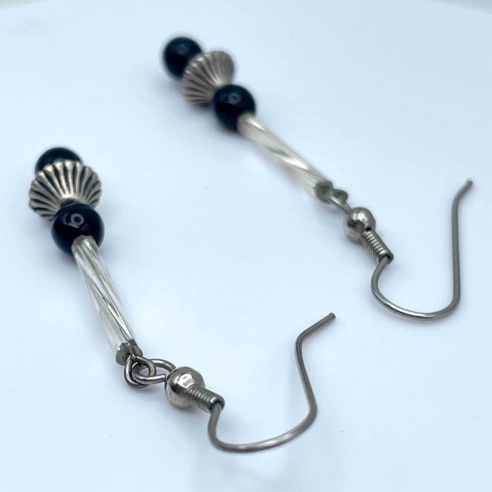 Vintage Silver-Tone Classic Modernist Boho Black Bead Linear Dangle Hook Earring - Thumbnail 8