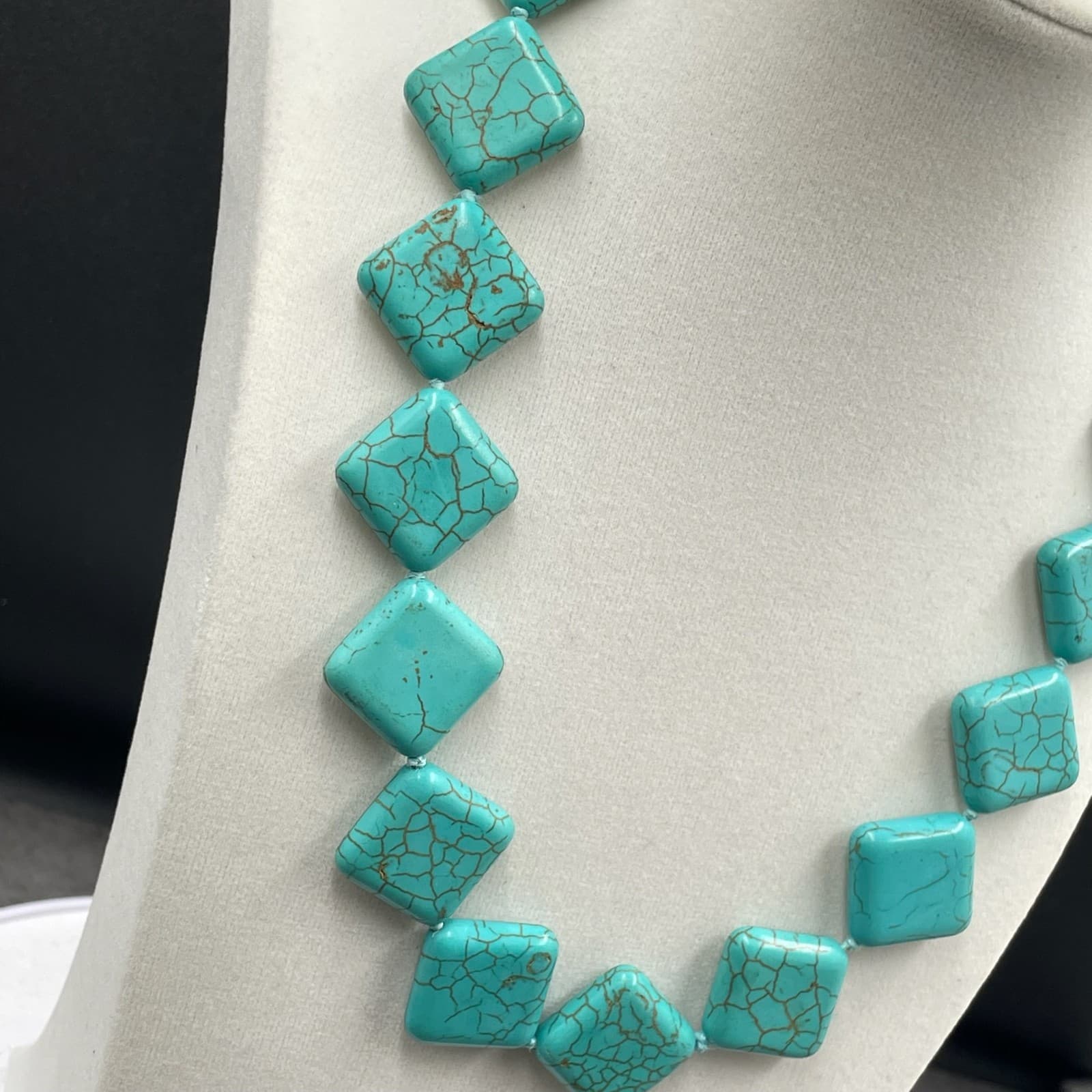 Vintage Lobster Tribal Chunky Turquoise Square Cube Beaded Statement Necklace - Thumbnail 4