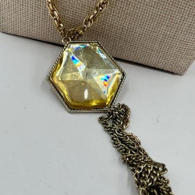 VTG Gold Tone Hexagon Pendant Necklace Earrings Set Yellow Faceted Stone Tassel - Thumbnail 4