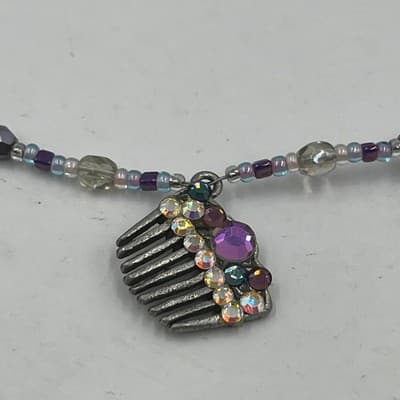 Vintage Set of 3 Beaded Bracelets Butterfly Cupcake Charm Iridescent Blue Purple - Thumbnail 6