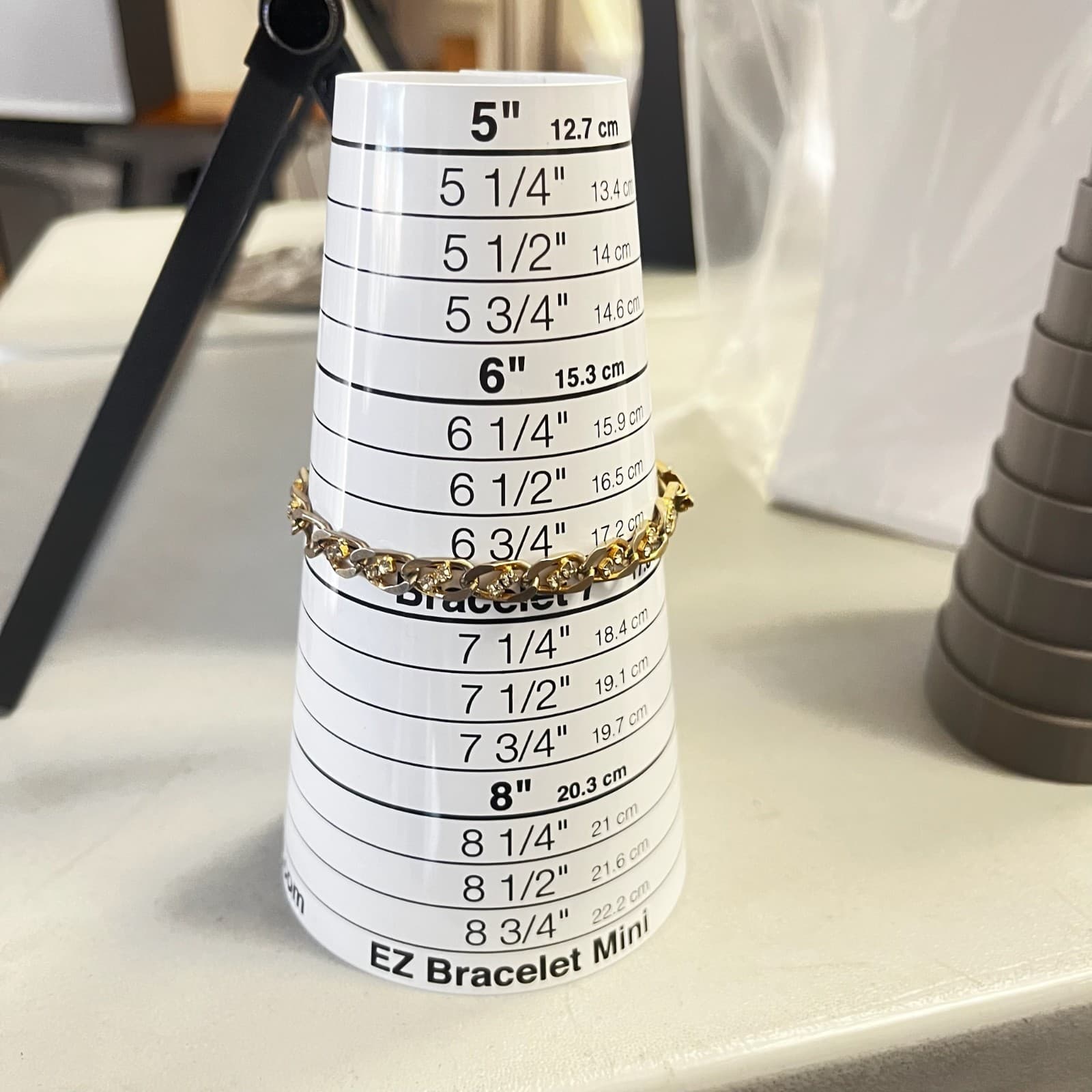 Vintage Gold-Tone Chunky Chain Link Bracelet Y2K Style - Thumbnail 5