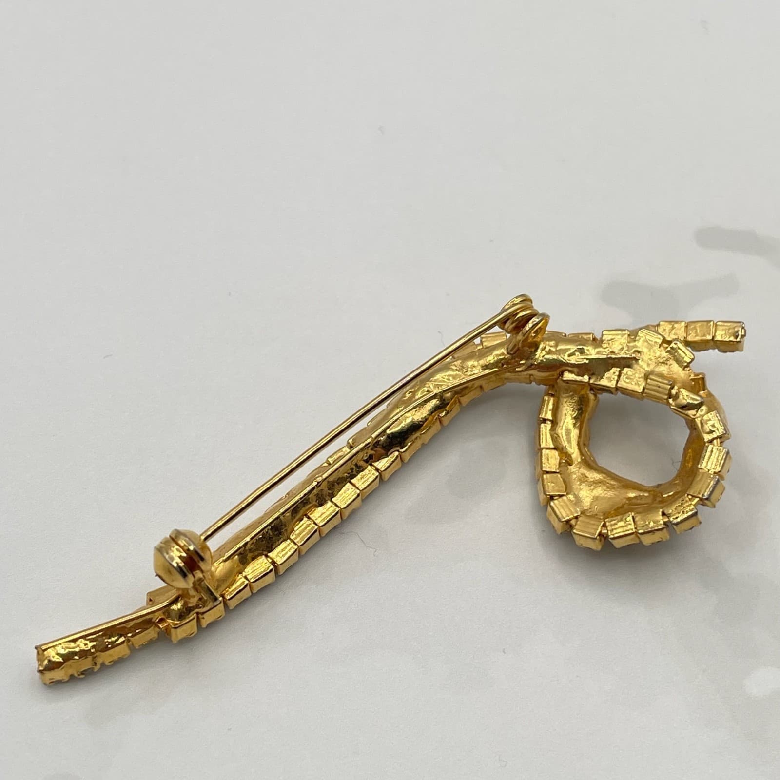 Vintage Gold Tone Brooch Clear Rhinestone Pave Abstract Scroll Snake Design Pin - Thumbnail 7